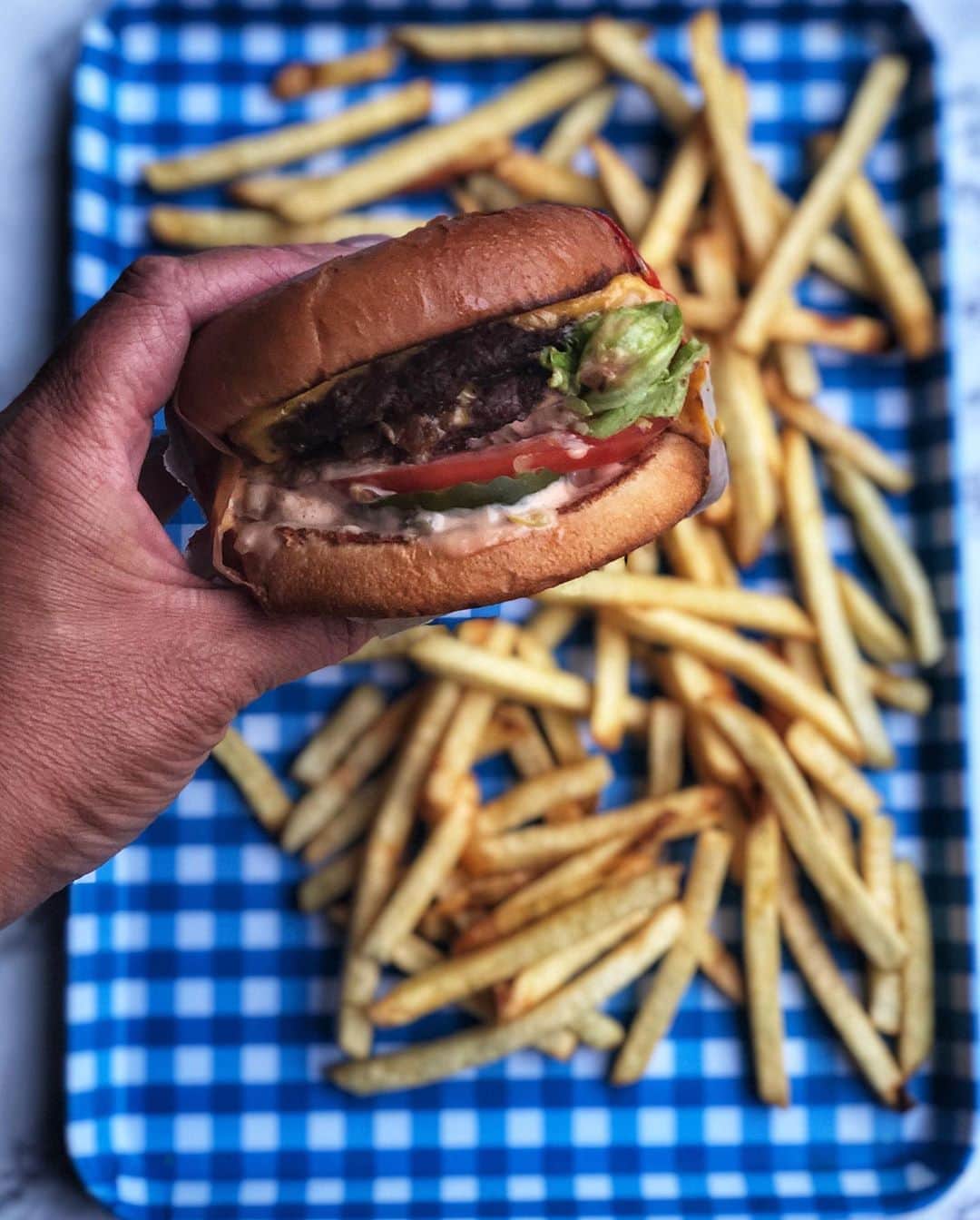 Antonietteのインスタグラム：「Animal style burger from @innout for #nationalburgerday which for me, was more like #iwastoolazytocook day. 🍔😆」