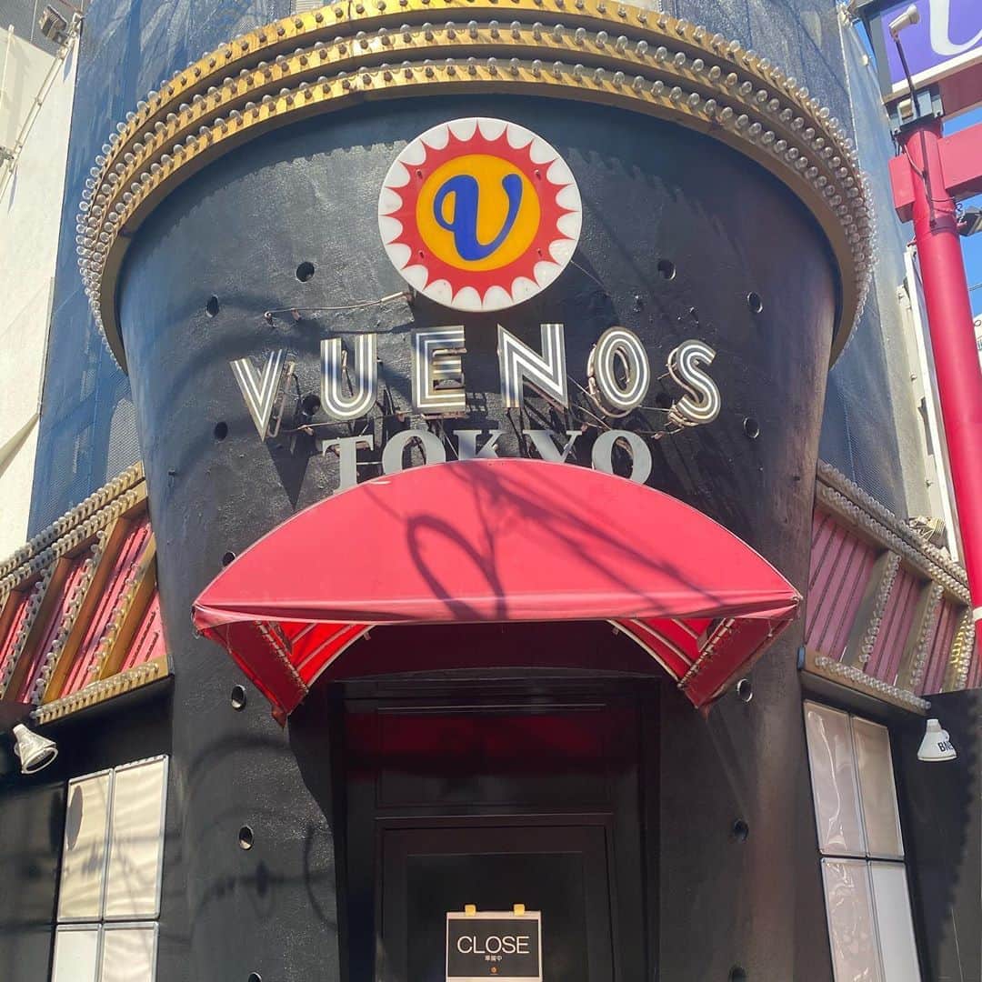 DJ ATSUのインスタグラム：「今日も宜しくな！ #THANKS_VUENOS」