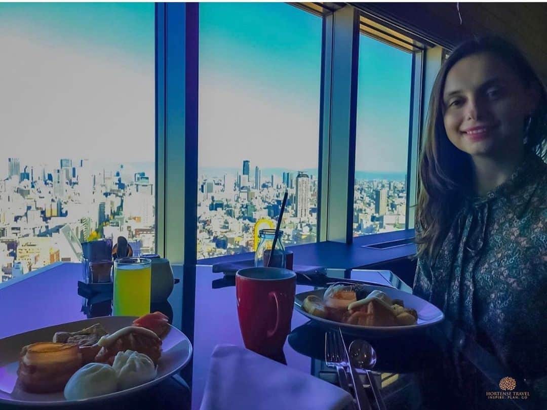 スイスホテル南海大阪さんのインスタグラム写真 - (スイスホテル南海大阪Instagram)「#FridayFanFeature：素晴らしい景色と朝食で一日を始めましょう。  @hortense.travel さん、#タボラ36 での朝食ショットのご提供てありがとうございます。スイスホテル南海大阪で撮影した写真があれば #洗練された時 のハッシュタグをつけて投稿してください！  #FridayFanFeature: Starting the day right with breakfast and great views.  Thank you @hortense.travel for sharing your breakfast shot at #Tavola36Osaka.  Have any photos at the Swissôtel Nankai Osaka? Tag us #LiveItWellOsaka for a chance to be featured!」5月29日 14時44分 - swissotelnankaiosaka_official
