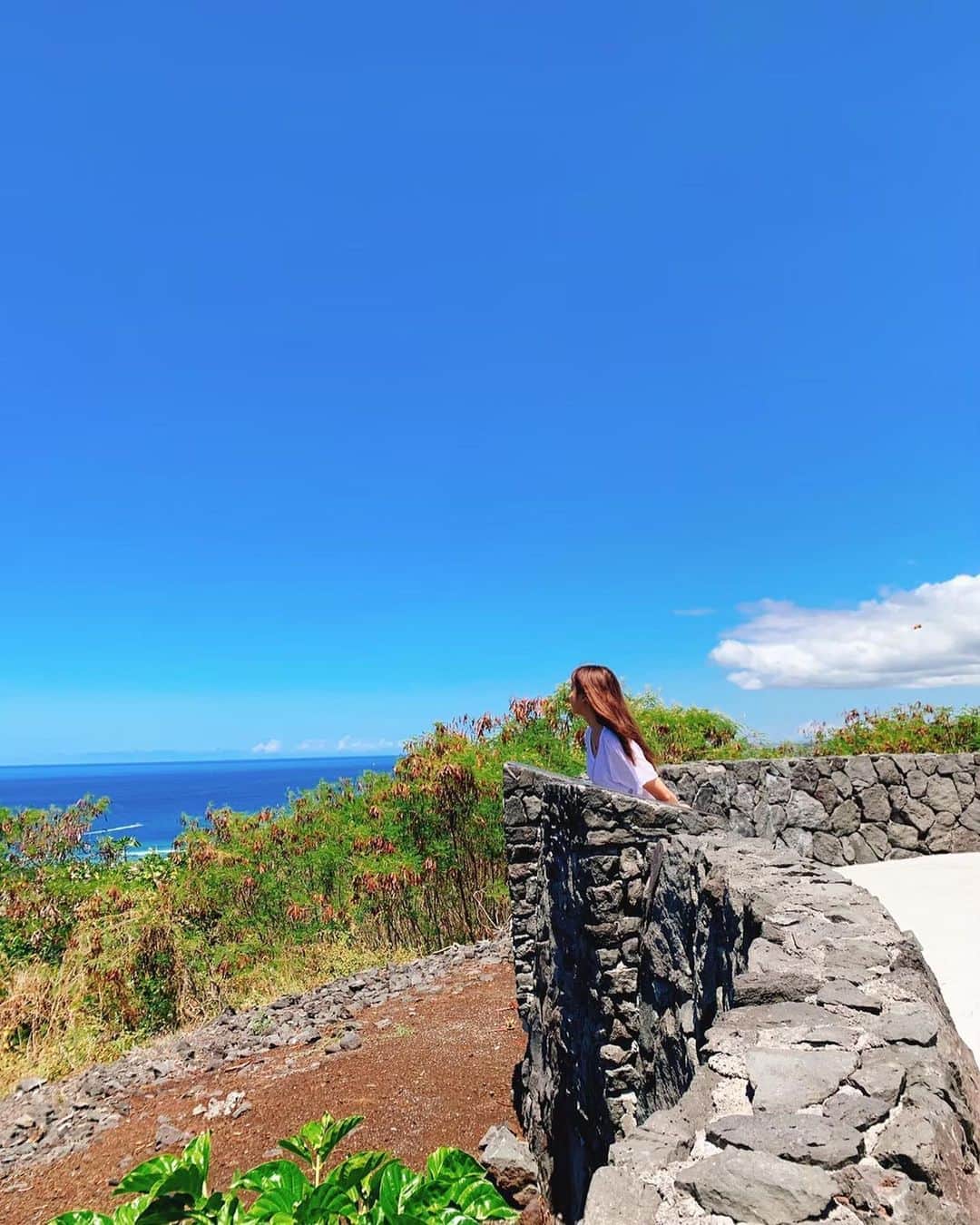 石田ニコルさんのインスタグラム写真 - (石田ニコルInstagram)「20代 たくさんたくさん 海に入りましたね  たくさんたくさん ハワイにいきました  思い出の写真アップする  #hawaii」5月29日 14時42分 - nicole_ishida