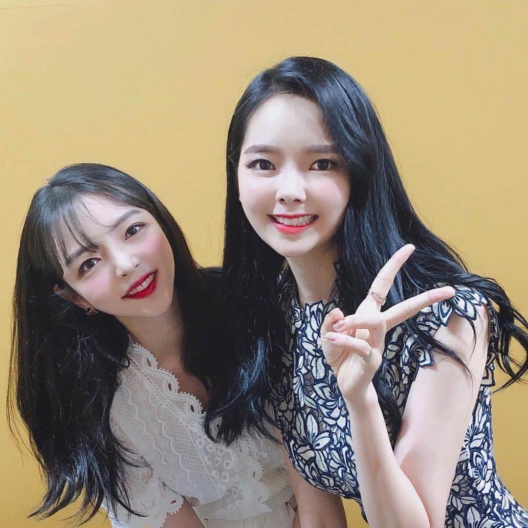 ユジョン のインスタグラム：「효니보러 날아가ㄸㅏ💛 드라마랑 또 다른 매력이 있으니 얼른 보러가세욥:) ⠀⠀⠀⠀⠀⠀⠀⠀⠀⠀⠀⠀⠀⠀⠀⠀⠀ ⠀⠀⠀⠀⠀⠀⠀⠀⠀⠀⠀⠀⠀⠀⠀⠀⠀ ⠀  #또오해영 #뮤지컬 #효은 #연애세포자극」
