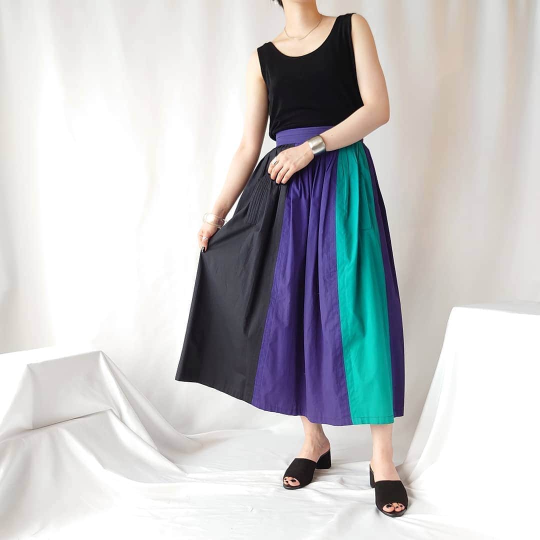 吉祥寺 古着屋 Orfeoのインスタグラム：「. ONLINE SHOP新商品UPしました  #orfeo #kichijoji #tokyo #vintage #used #fashion #coordinate #outfit  ONLINE SHOP掲載商品のお問い合わせはONLINE SHOPからのメール、またはインスタグラムのプロフィール記載のメールアドレスよりお願いいたします ショッピングリンク無しのインスタグラム、ストーリー掲載商品も個別に通販承りますのでメール(orfeokichijoji@yahoo.co.jp)にてお問い合わせください」