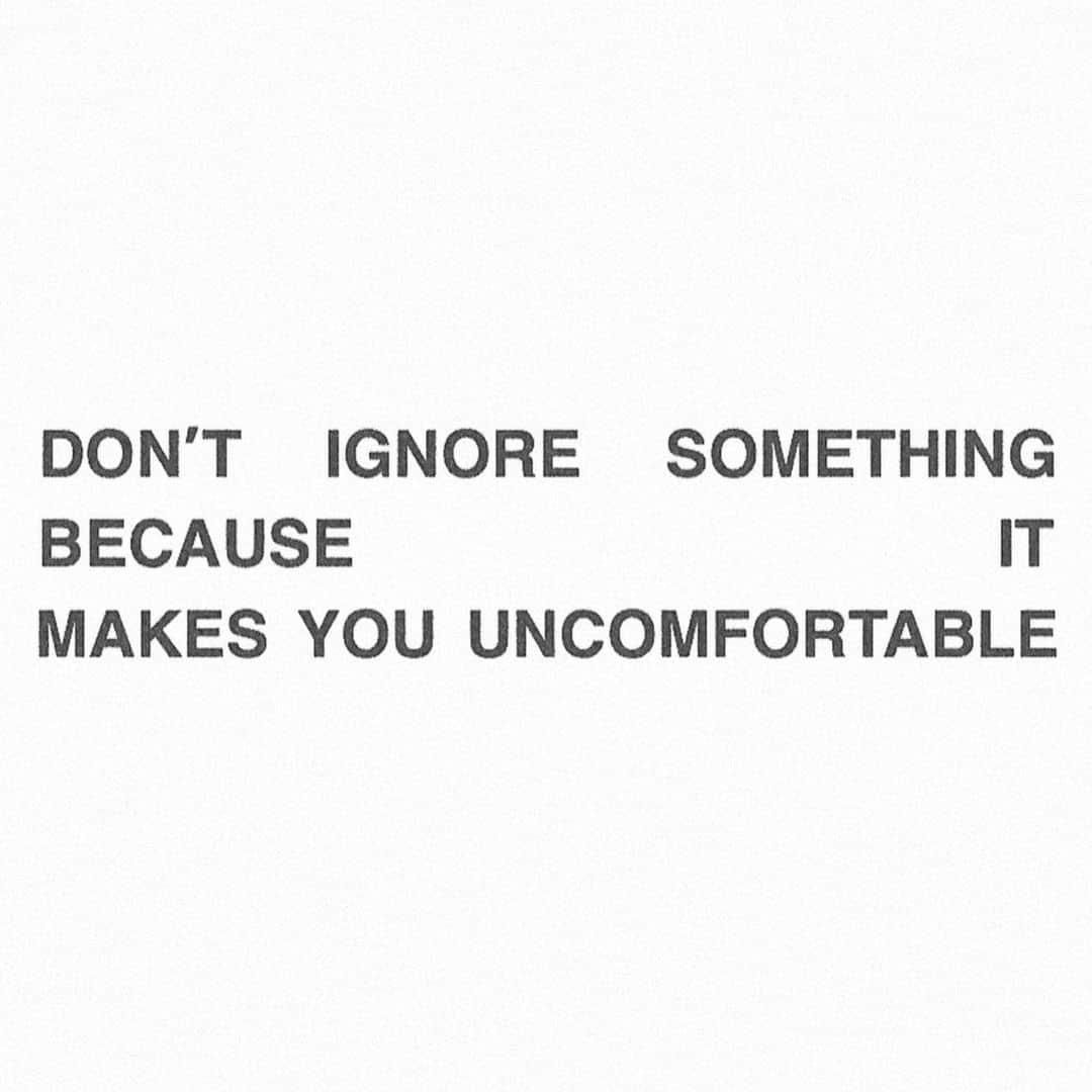 Marianna Hewittのインスタグラム：「We have to do better. Educate yourselves, even if it’s uncomfortable. If you cannot relate to what’s going on - empathize with so many that can. Listen to their stories. Shares their messages to people who need to hear it. Sign a petition. Make a call. Donate if you can. Do something, anything.  Go to my stories for a list of resources compiled by Sarah Sophie Flicker & Alyssa Klein so we can all better educate ourselves.  repost: @domrobxrts @blessthemessy @donte.colley @ohhappydani  #ahmuadarbery #breonnataylor #justiceforgeorgefloyd #blacklivesmatter」