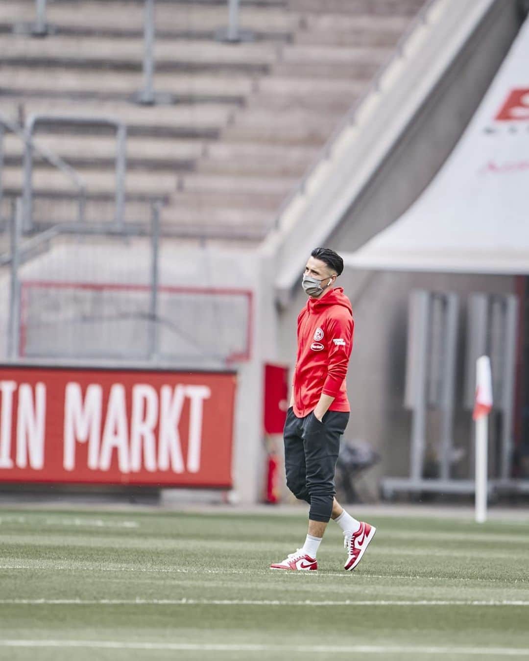 アルフレッド・モラレスのインスタグラム：「Always forward, always positive! @f95」