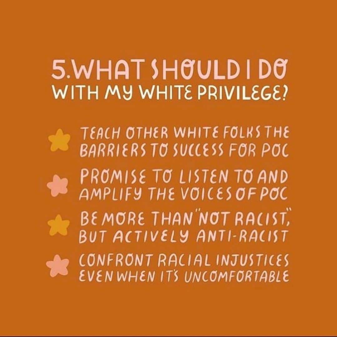 アリアナ・グランデさんのインスタグラム写真 - (アリアナ・グランデInstagram)「again, i ask my followers to please keep signing these petitions, making donations if u are able to, continue having conversations w family and friends about racism (overt and covert) and the senseless acts of murder that happen in this country far too often, please keep reading up, following accounts on here (i will recommend some!) to keep u updated and learning and sharing links and resources.. our black friends need us to show up and to be better and to be vocal. now more than ever. online. offline even more so. this is more than a post. we have to show up. there is work that needs to be done and it is absolutely on us to do it. #blacklivesmatter here are some accounts i’ve followed that have helped me understand more about my privilege and how to use it to help others. @privtoprog @rachel.cargle @thegreatunlearn @blklivesmatter please feel free to recommend some more as well in my comments.」5月30日 2時46分 - arianagrande