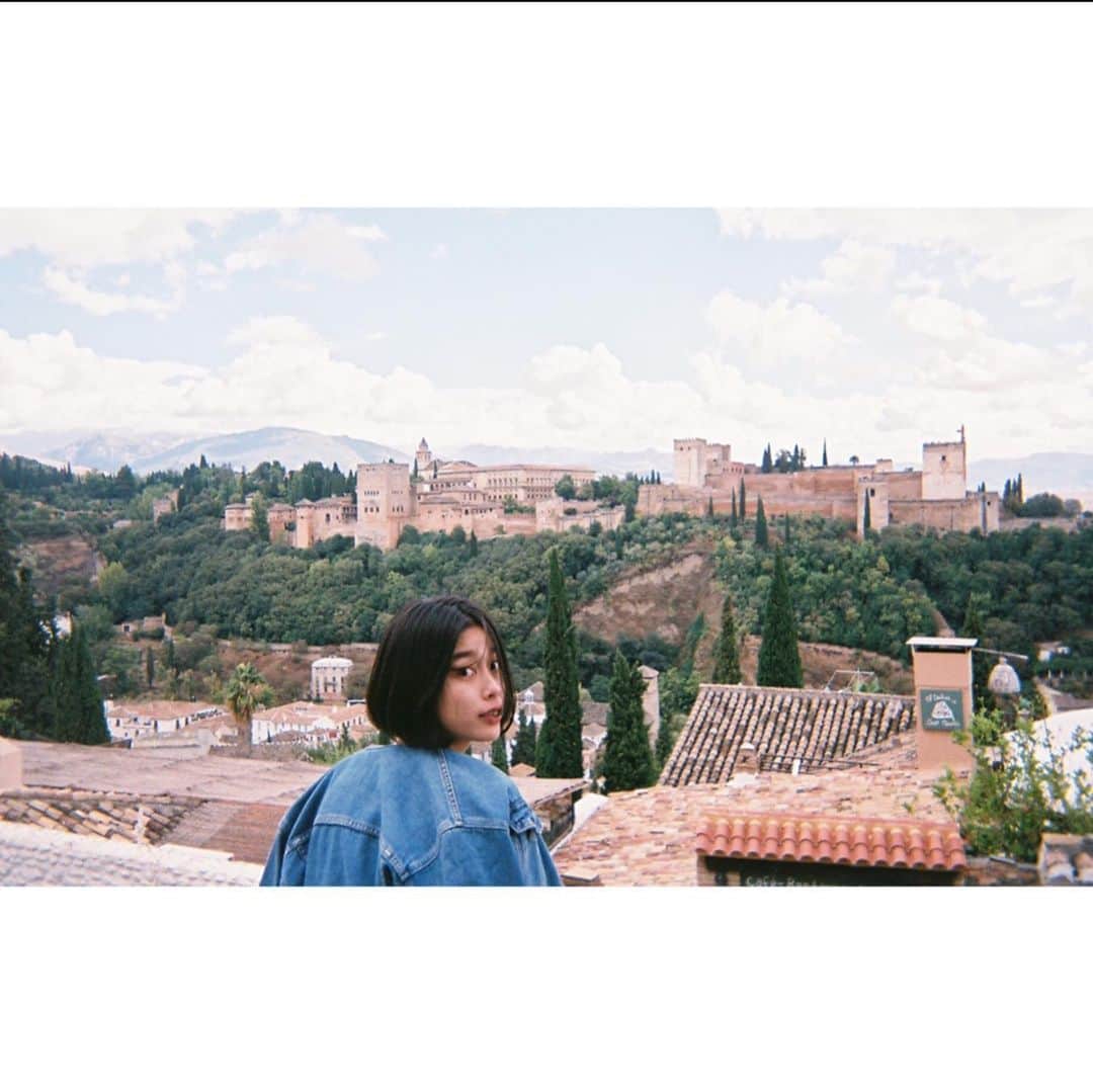 吉倉あおいさんのインスタグラム写真 - (吉倉あおいInstagram)「皆さまにお知らせを📢 明日、5/30 8:00〜 旅サラダが放送されます！ ただいま旅サラダ🥺 以前に旅をした大好きなスペイン、巨匠ガウディの建築物をお届けします。 ぜひみてくださいっ♡ #旅サラダ #スペインの旅」5月29日 18時21分 - aoi_yoshikura