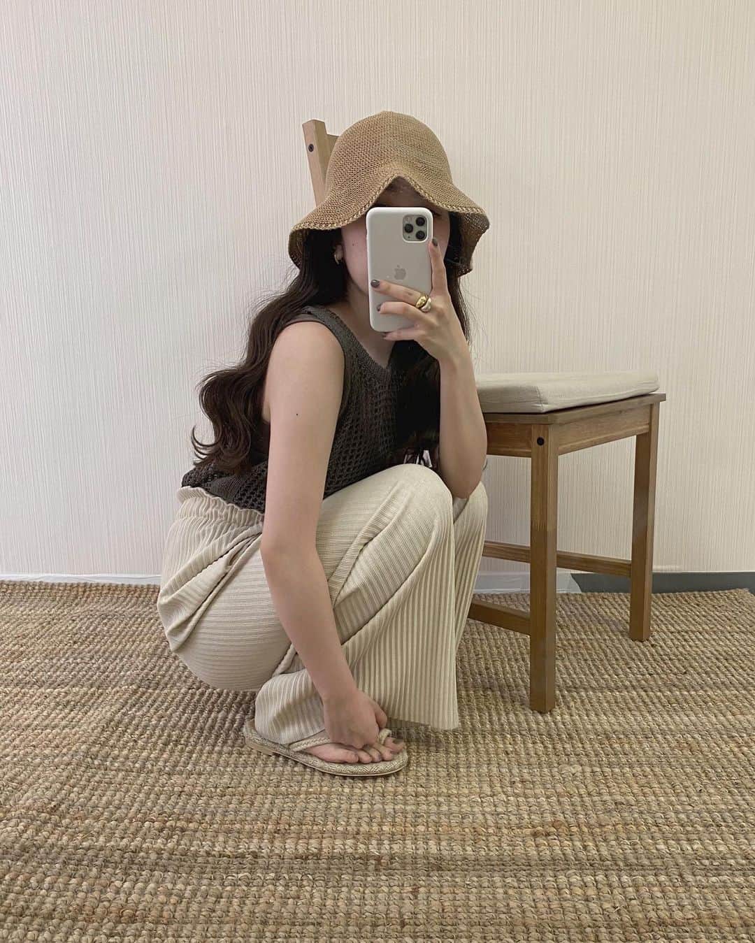 のインスタグラム：「topsとsandal coming soonです♡♡ lawgy summerお楽しみに...🤎」
