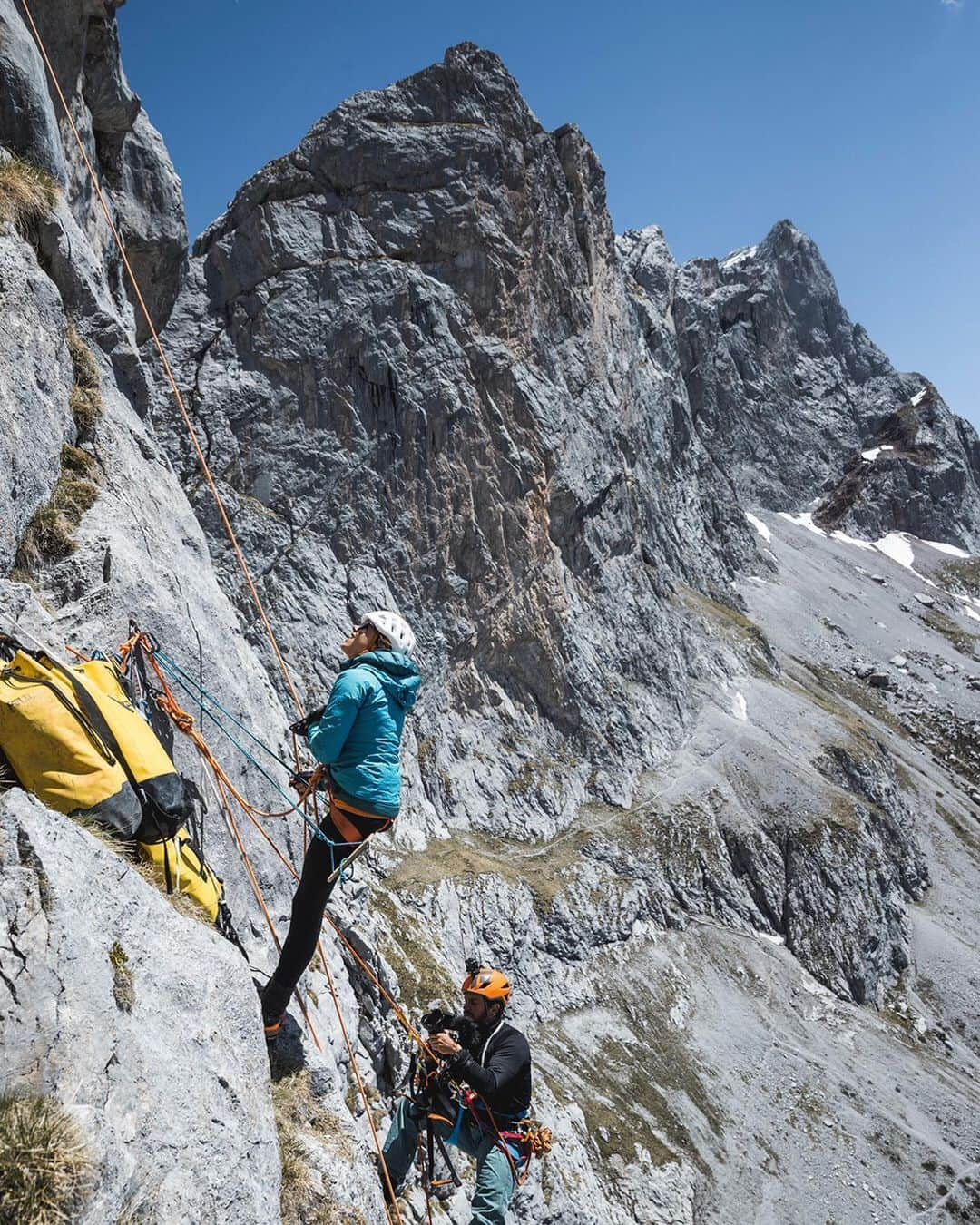 ニナ・カプレツさんのインスタグラム写真 - (ニナ・カプレツInstagram)「Wogü... Growing up in the Rätikon, it has always been my dream climbing in this monster route. Established and named by the one and only @kammerlander_beat , as a tribute to Wolfgang Güllich.  With my climbing partner of the crime, @cedriclachat ,we picked up that project to write our own trilogy. After Sibergeier and Orbayu, this film is going to show how we evolved since our separation in 2014 and our different approache we have today towards such a hard multi-pitch route.  We had a blast working with @5elementsproduction and can’t wait to continue in a few days. So far we got our assed more or less kicked, as always in the Ratikon! 😂 📸 @jeremy_bernard_photography  The film project is proudly supported by my main sponsor @arcteryx and @climbingmulhousecenter  Thanks to all the other sponsors and partners who are with us for this specific project: @praettigau.ch @schweizer_alpkaese #volgkonsumwarenag @hydroflask  @hard.bar #kletterclubrätikon」5月29日 18時56分 - ninacaprez