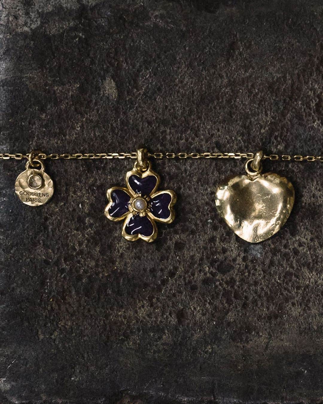 のインスタグラム：「Eleven pendants from our new TALISMAN collection. The new chains, pendants and earrings will be available tomorrow on our website and in our boutique. . You can contact us by phone or email for any enquiries: +33 (0)7 84 24 20 81 boutique.sthonore@goossens-paris.fr . . #📷 by @alix.marnat」