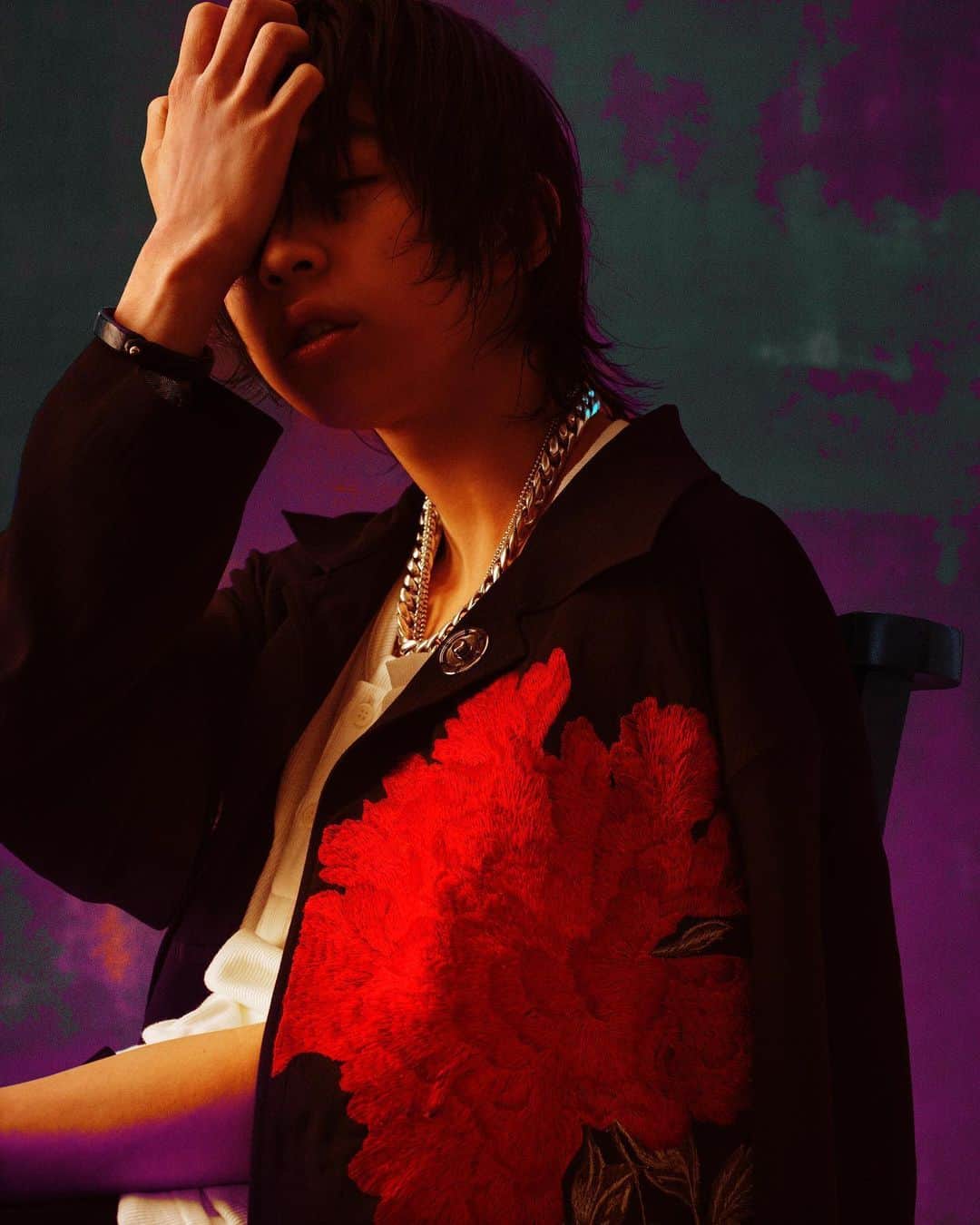 のインスタグラム：「Yohji Yamamoto REPLICA Spring/Summer 1996 capsule collection.  Available at the Yohji Yamamoto Aoyama flagship store in Tokyo on May 30.  Model @yoshi.226  #YohjiYamamoto  #YohjiYamamotopourHomme #Menswear #SS96 #REPLICA」