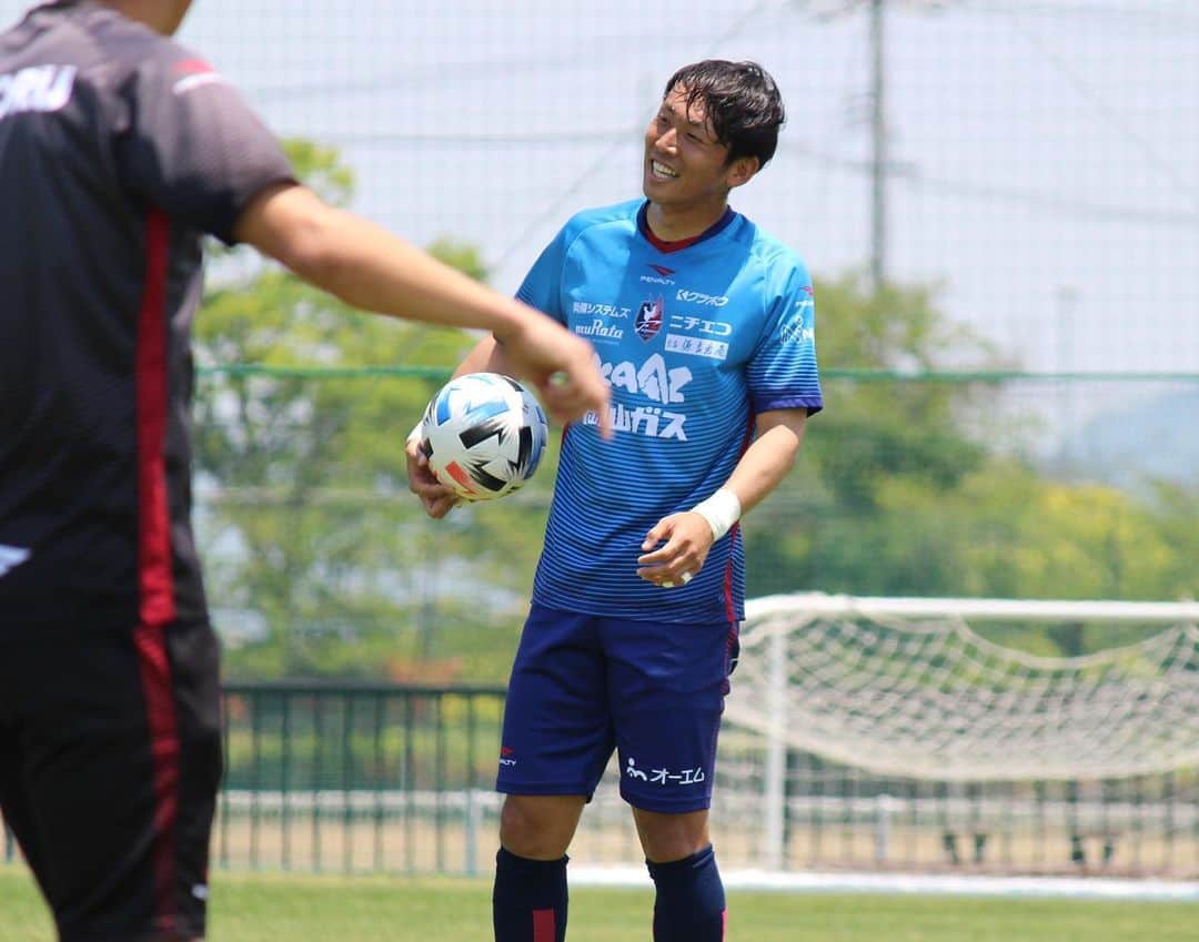 のインスタグラム：「Jリーグ再開決まりましたね👍 6月27日最高なパフォーマンス出せるように、こっからまた頑張ろう‼️ #待ちに待ったJリーグ　#ファジアーノ岡山」