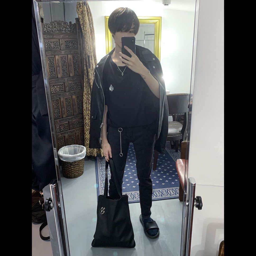 のインスタグラム：「Xspadaでコーデ ライダースが着たかった...」