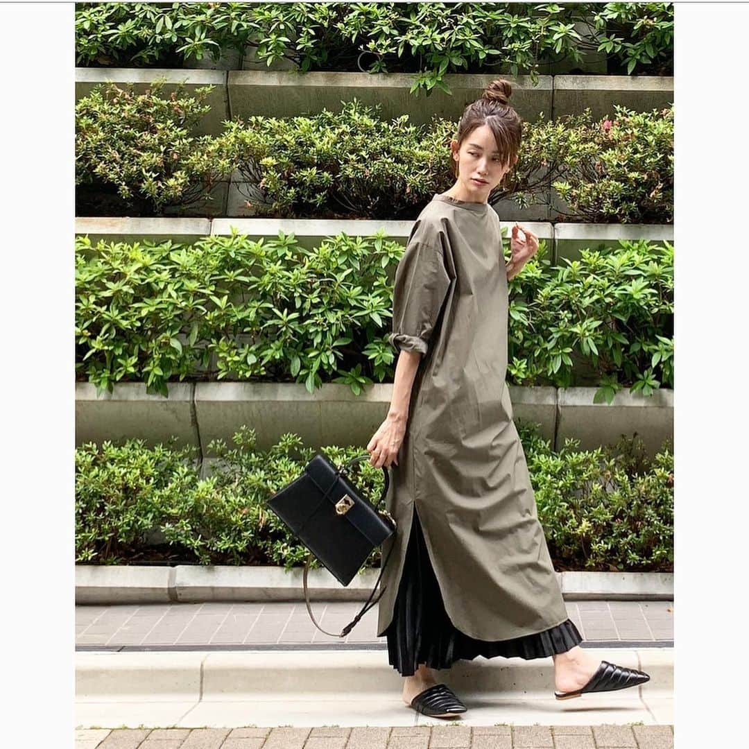 武藤京子さんのインスタグラム写真 - (武藤京子Instagram)「* * 昨日のお洋服 * 限りなく 背景と同化しております🙋🏻 * #ootd  #ワンピース #journalstandard #ジャーナルスタンダード  #バッグ #cafune #カフネ  #靴 #zara #ザラ  #アメブロ更新しました  #STORYブログ更新しました」5月29日 20時52分 - kyokomuto0628