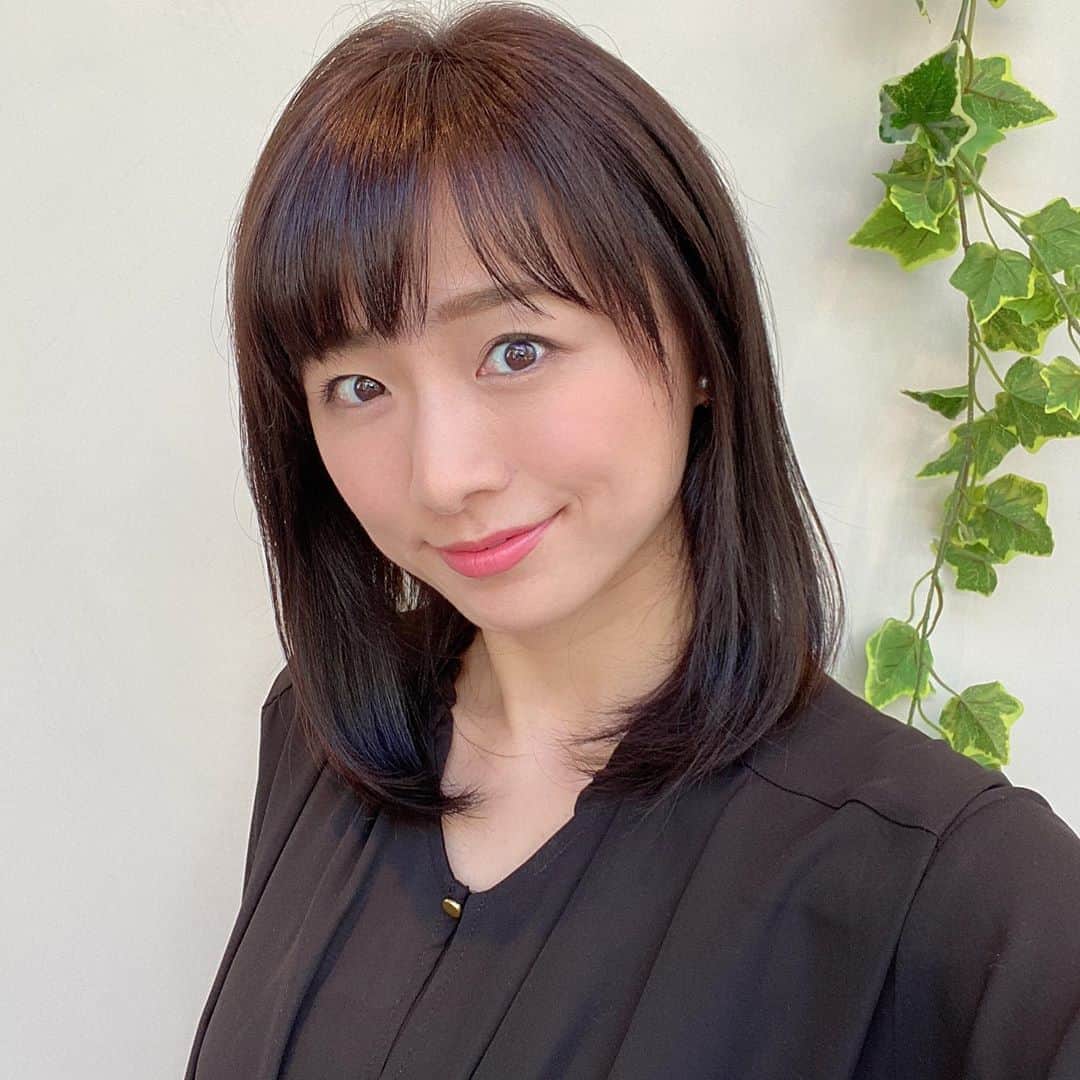 のインスタグラム：「久々の美容院と﻿ 旬の食材にテンションが上がりました😁﻿ ﻿ 詳しくはブログにて✨﻿ ﻿ #ブログ更新しました﻿ #インスタトップのリンクから﻿ #カエルムアヴェダ﻿ #いっぺこ〜と﻿ #そら豆﻿ #旬の食材」