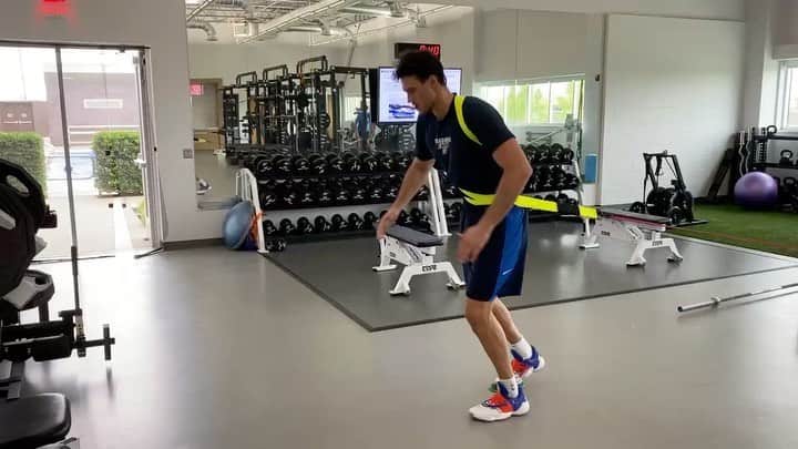 ダニーロ・ガリナリのインスタグラム：「🏃‍♂️🤣 Entering the weekend like...」