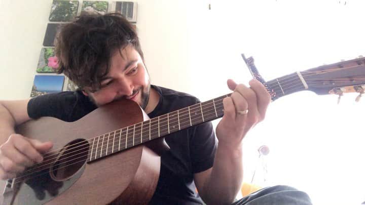 ウォーク・ザ・ムーンのインスタグラム：「good morning! (repost of a video from march. really like this arrangement of this song. full version on eye gee tee vee.)」