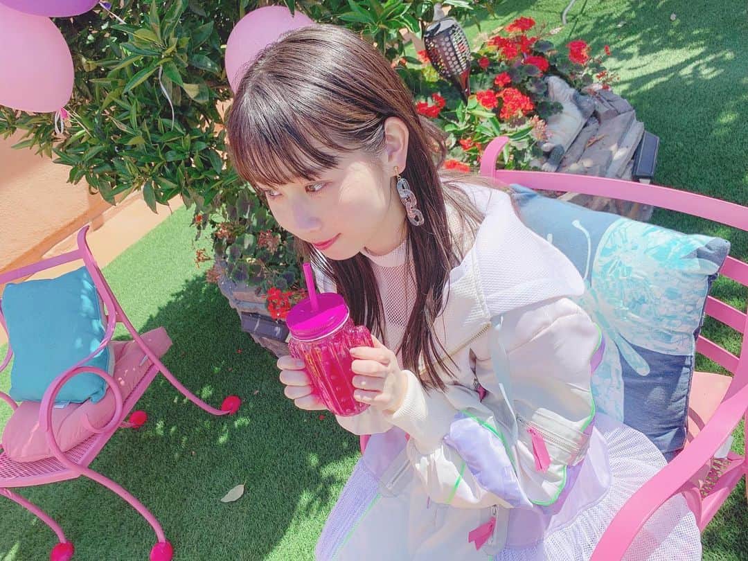 井上瑠夏のインスタグラム：「📸🍒﻿ ﻿ ﻿ インスタの 今のプロフィール写真~☺︎﻿ ﻿ ﻿ #FRUSTRATION MV撮影のときの✨﻿ #過去pic﻿ #ske48」