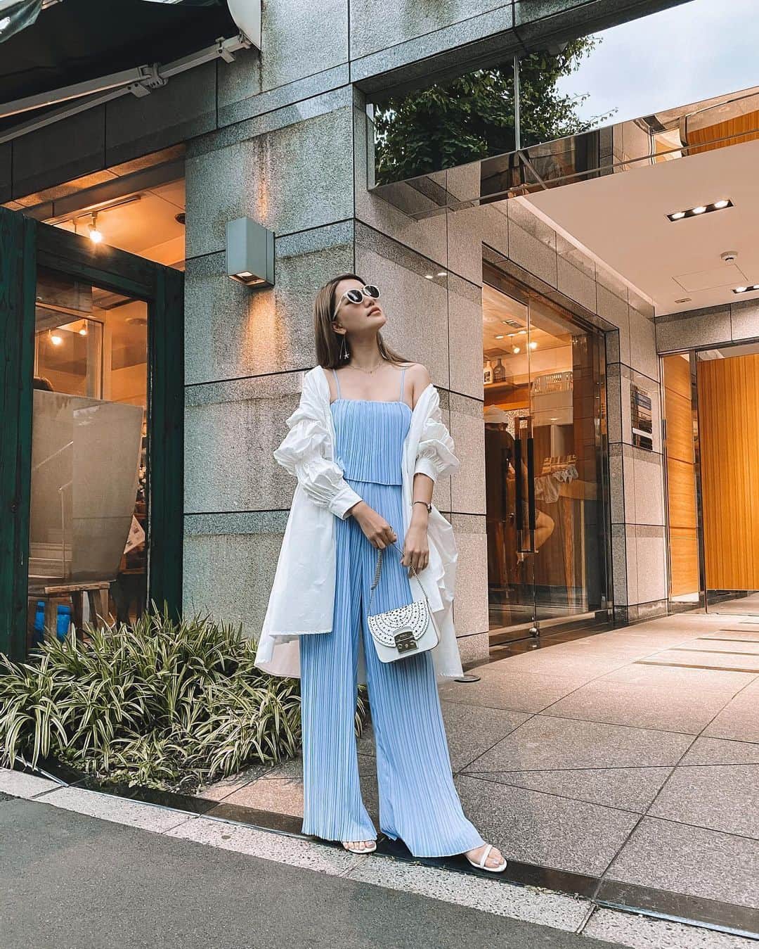 のインスタグラム：「𝑂𝑂𝑇𝐷. @esutoreja  The weather has been pleasant today ☀︎ 昼間はキャミ一枚で過ごせる季節になってきたね♡ このぐらいの気温が一番スキ🧚🏻‍♀️💓 . . . #esutoreja #esutorejasnap #style #love #beautiful #currentlywearing #lookbook #wiwt #whatiwore #whatiworetoday #ootdshare #outfit #clothes #wiw #mylook #fashionista #todayimwearing #instastyle #instafashion #outfitpost #fashionpost #todaysoutfit #fashiondiaries #esutorejaコーデ #ファッション好きな人と繋がりたい #おしゃれさんと繋がりたい」