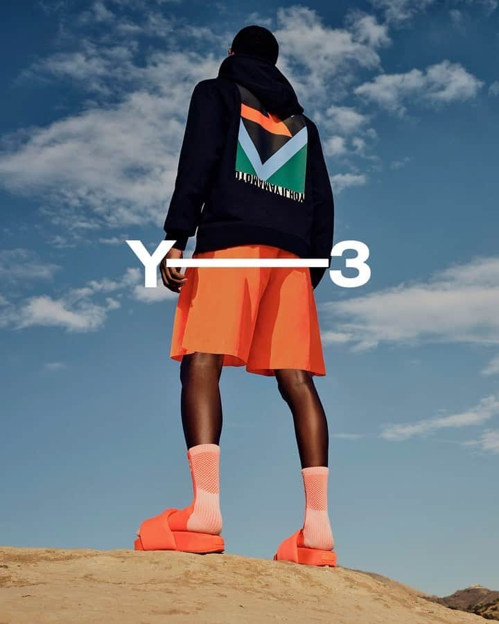 ワイスリーのインスタグラム：「Looking ahead. Y-3 Swim Placed Graphic Hoodie, Y-3 Logo Swim Short, Y-3 Colour Block Sock and Y-3 SLIDE. --- #adidas #Y3 #YohjiYamamoto Discover the collection at adidas.com/y-3」