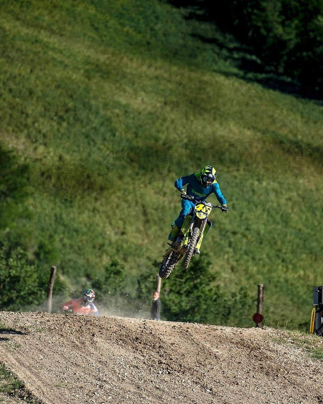 バレンティーノ・ロッシさんのインスタグラム写真 - (バレンティーノ・ロッシInstagram)「Beautiful day of Mx training in Fermignano 📸 @camilss」5月30日 0時10分 - valeyellow46