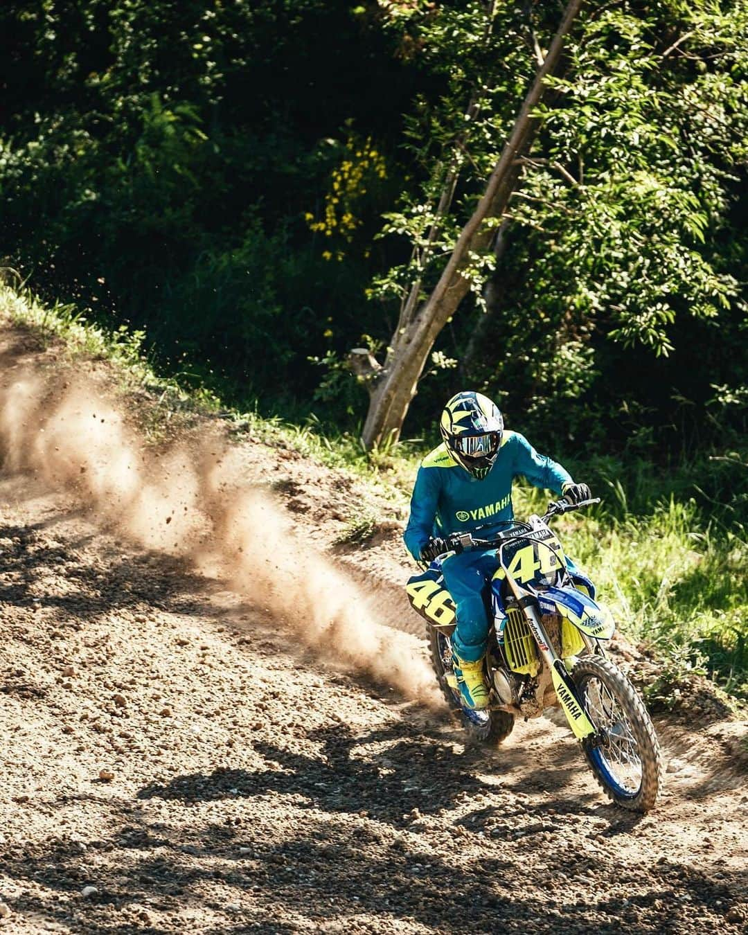 バレンティーノ・ロッシさんのインスタグラム写真 - (バレンティーノ・ロッシInstagram)「Beautiful day of Mx training in Fermignano 📸 @camilss」5月30日 0時10分 - valeyellow46