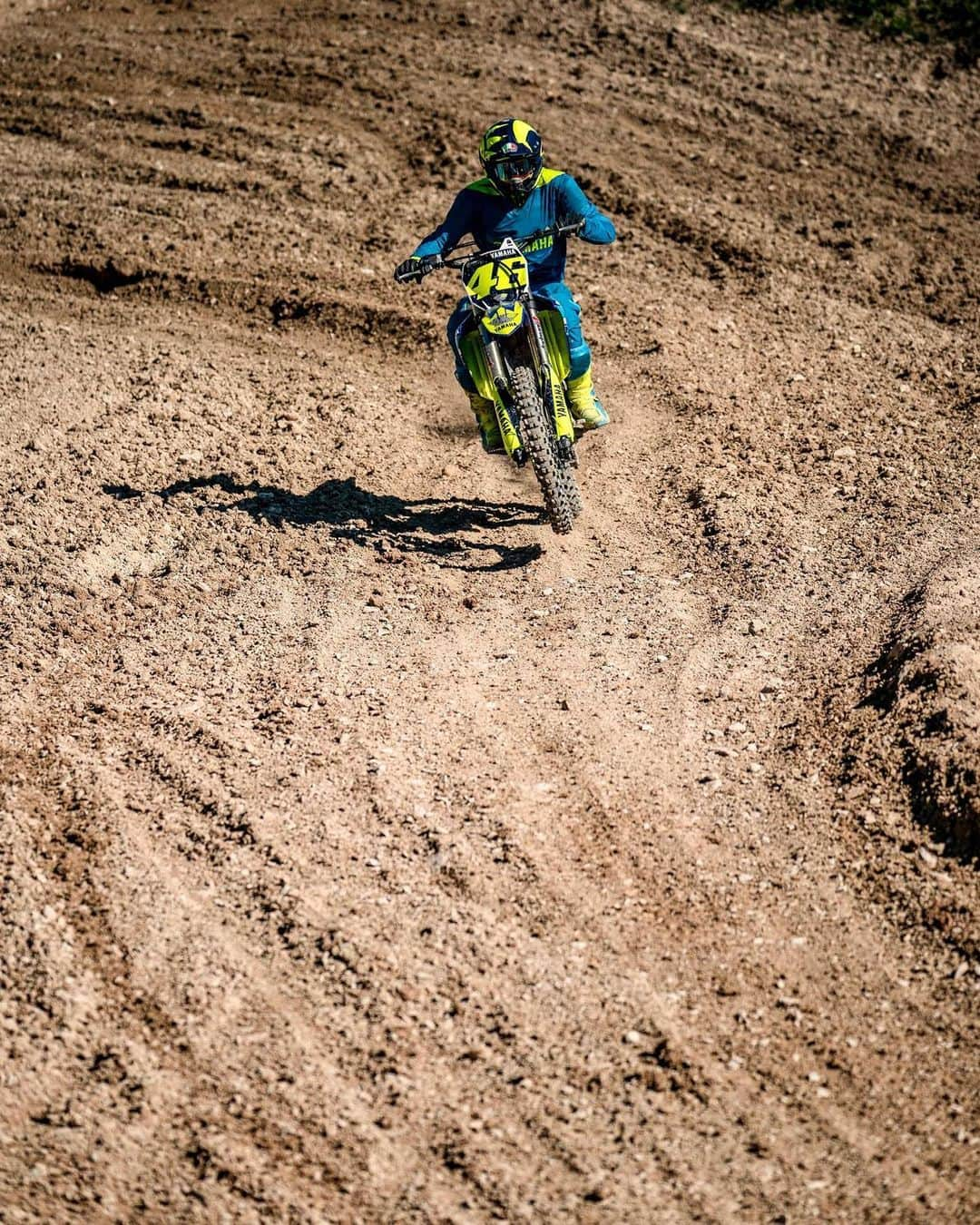 バレンティーノ・ロッシさんのインスタグラム写真 - (バレンティーノ・ロッシInstagram)「Beautiful day of Mx training in Fermignano 📸 @camilss」5月30日 0時10分 - valeyellow46