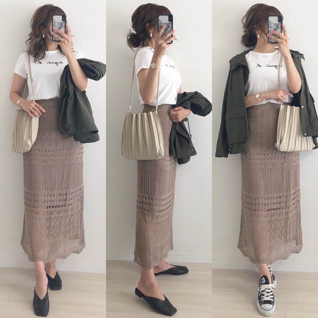 Miyoのインスタグラム：「2020.5.30 ・ @fifth_store のクロシェ編みスカートが可愛すぎる☺️❤️ ・ #クロシェレースロングスカート　…#fifth#fifthtl#フィフス ☑︎60%offクーポンが出ていました♡ ロゴT…#agnesb#アニエスベー パーカー…#UNIQLO#ユニクロ #プリーツショルダーバッグ　… #EditSheen#エディットシーン　@editsheen_store 靴…#zara#ザラ#コンバース ・ ・ ・ #bag#バッグ#高身長コーデ#スカート#今日のコーデ#カジュアル#ママコーデ#ママファッション#スニーカーコーデ#ユニクロコーデ#ザラコーデ#プチプラコーデ#プチプラファッション#シンプルコーデ#カジュアルコーデ#大人カジュアル」