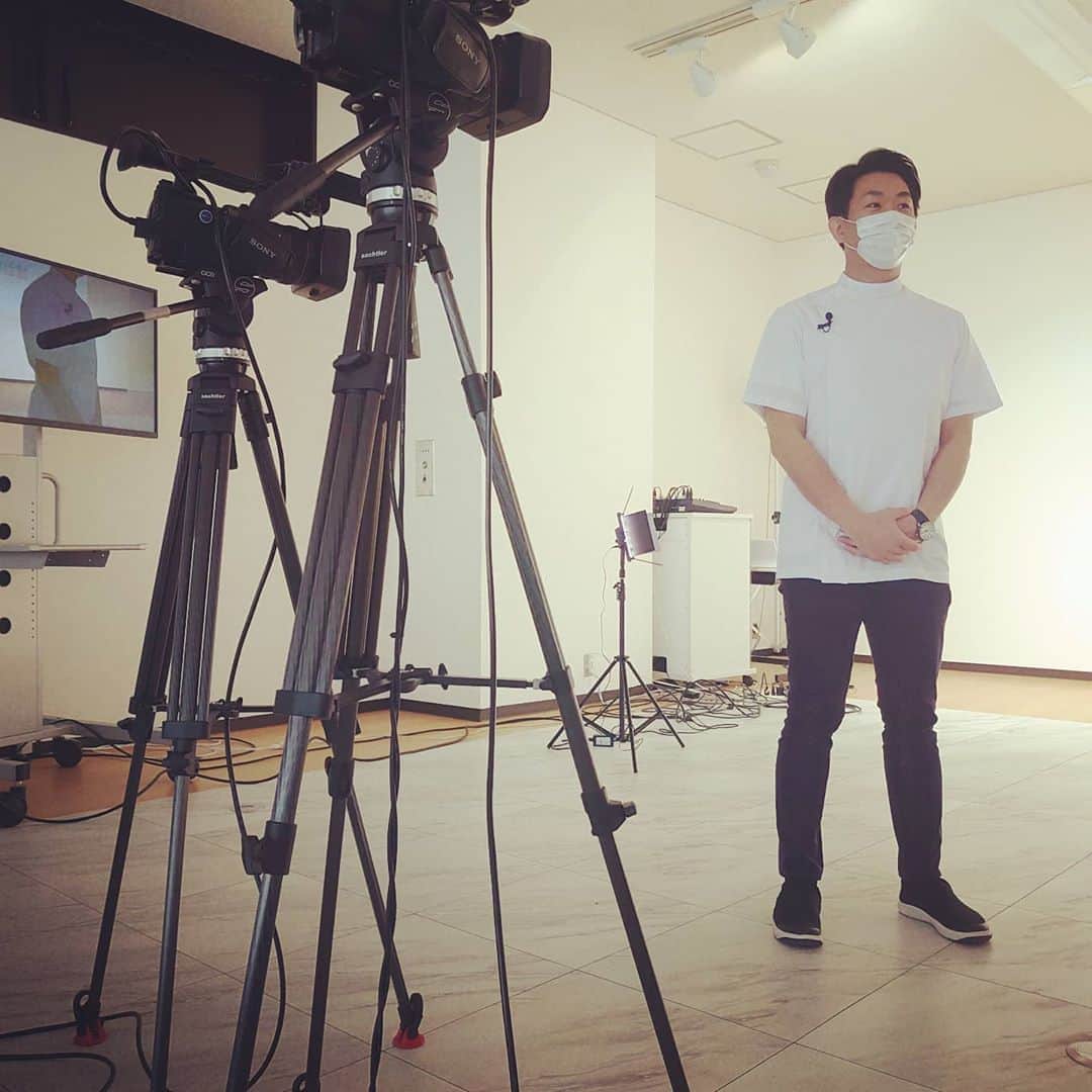 はいてくPOのインスタグラム：「北海道ハイテクノロジー専門学校☆義肢装具士学科☆ YouTube live 10分前！  #北海道ハイテクノロジー専門学校 #義肢装具士学科 #緊張 #ドキドキ #お楽しみに！」