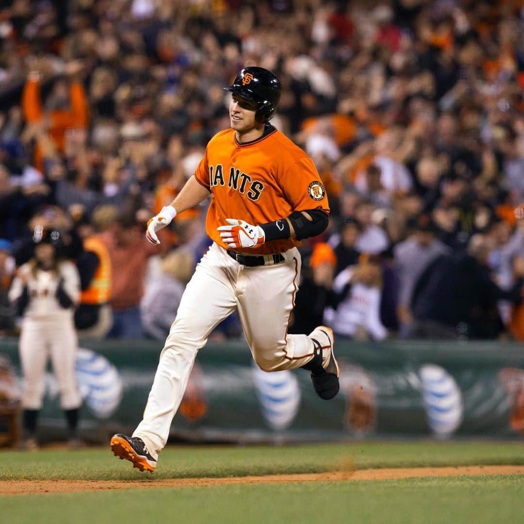 サンフランシスコ・ジャイアンツさんのインスタグラム写真 - (サンフランシスコ・ジャイアンツInstagram)「And....GOOD NIGHT! A Buster Posey walk off to #BeatLA 👊」5月30日 11時02分 - sfgiants