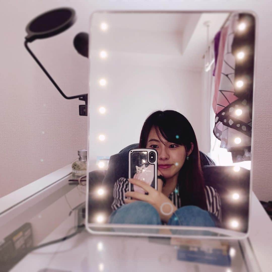 池田愛さんのインスタグラム写真 - (池田愛Instagram)「✨#room #makeup #女子力あげたい」5月30日 11時22分 - ai_ik3