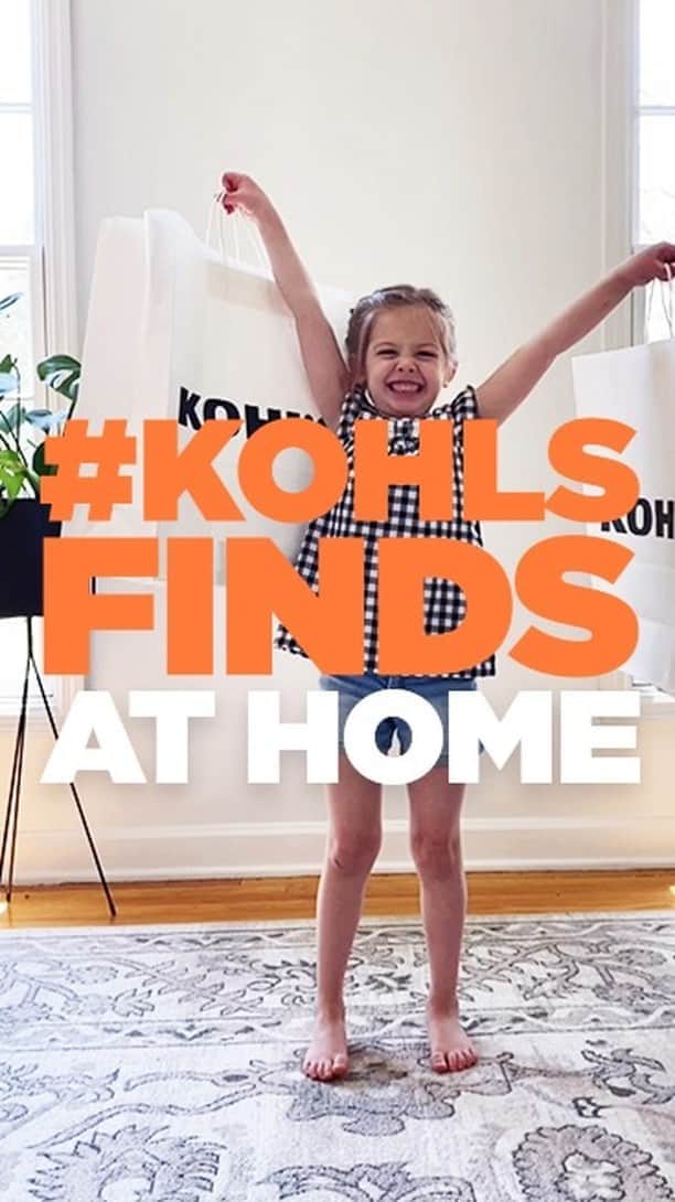ロック&リパブリックのインスタグラム：「Get into relaxation mode with this #KohlsFinds at Home haul featuring Art Director Lizzy and her self-care buddies. First on the list, a little retail therapy. Next up, a pedicure, then on to a mini facial and finish with some meditation + aromatherapy! Shop self-care products and more at Kohl’s and Kohls.com.」
