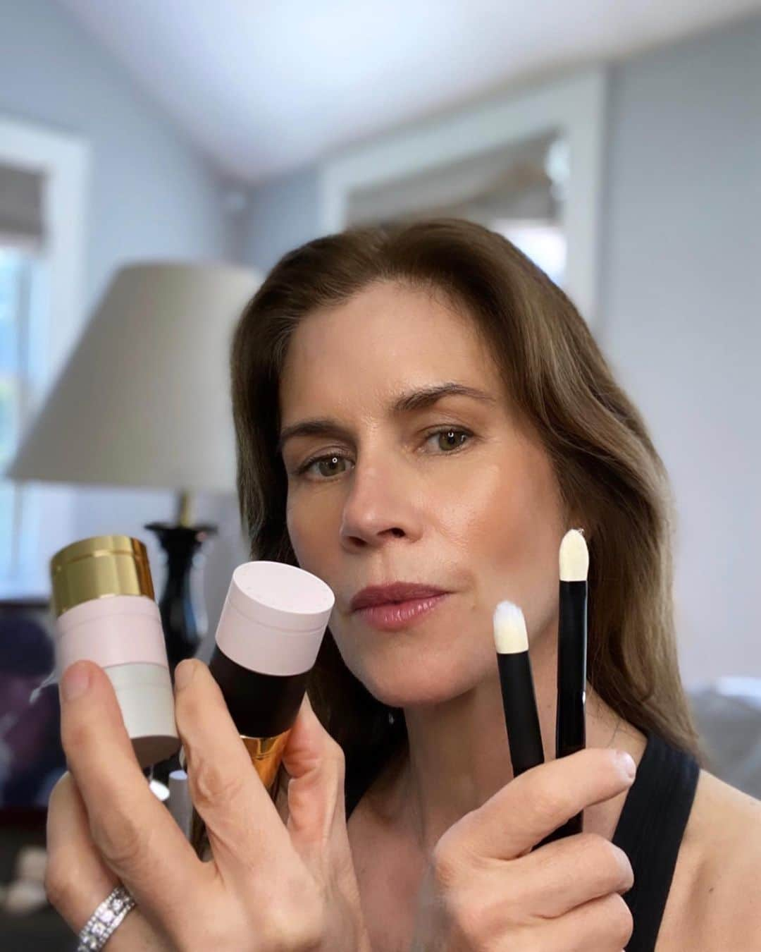 グッチ・ウェストマンさんのインスタグラム写真 - (グッチ・ウェストマンInstagram)「How exciting is this ?! Eye Pods are finally here ! 💥💥 I can’t wait for you to try these perfectly edited eye shadow palettes. They’re luminous, richly pigmented, and blend like a dream 💫  Available at www.westman-atelier.com  #cleanbeauty #cleanmakeup #nontoxicmakeup #cleaneyeshadows」5月30日 4時11分 - gucciwestman