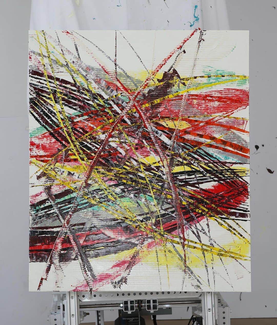 ガゴシアン・ギャラリーさんのインスタグラム写真 - (ガゴシアン・ギャラリーInstagram)「#GagosianSpotlight: “I’m working the paint, but it grows in its own way, and that’s a part of nature.” —Mark Grotjahn  Grotjahn made “Untitled (Capri 52.56),” as he did the other works in this series, by painting on a sheet of prepared cardboard and scraping the surface with a palette knife in bundles of long strokes. Grotjahn first began experimenting with cardboard as a material in the early 2000s, breaking down the boxes that his art supplies came in and spreading paint on the pieces. In “Untitled (Capri 52.56),” this humble ground provides the foundation for a characteristically free and dynamic exploration of movement, color, and form.  This work, presented for Grotjahn’s Artist Spotlight, has now sold. Sign up for notifications about the series at gagosian.com/subscribe.  __________ #MarkGrotjahn #Gagosian @markgrotjahn Progress images of Mark Grotjahn’s “Untitled (Capri 52.56)” (2019) © Mark Grotjahn」5月30日 5時16分 - gagosian
