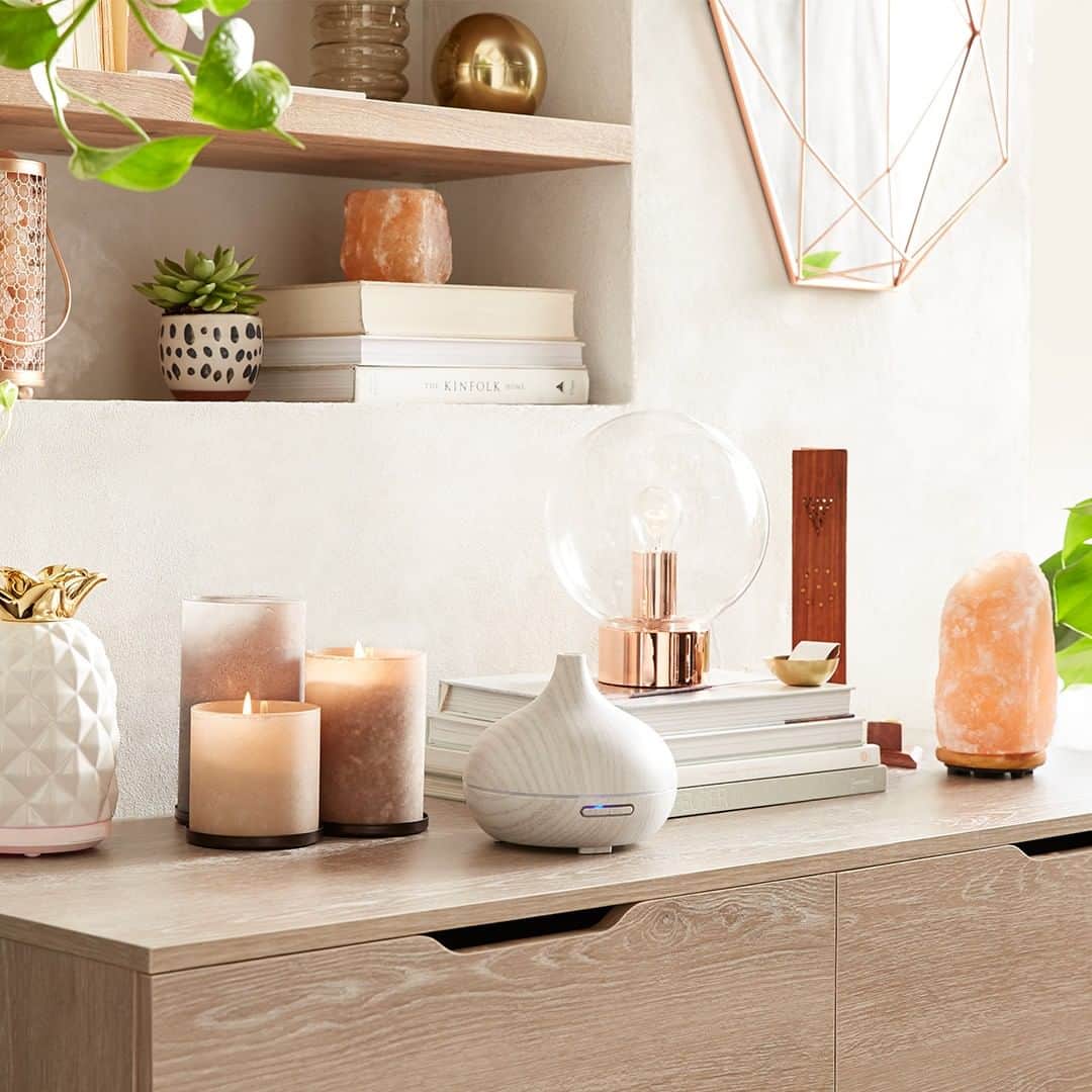 Wal-Mart Stores, Incのインスタグラム：「Finding moments of Zen between work, playtime, and housework isn’t easy, but it is necessary. Take time for yourself today, whether it’s 5 minutes or 5 hours—light your favorite candle, pull that new book off the shelf, and open the curtains because you deserve to be in your zone.」