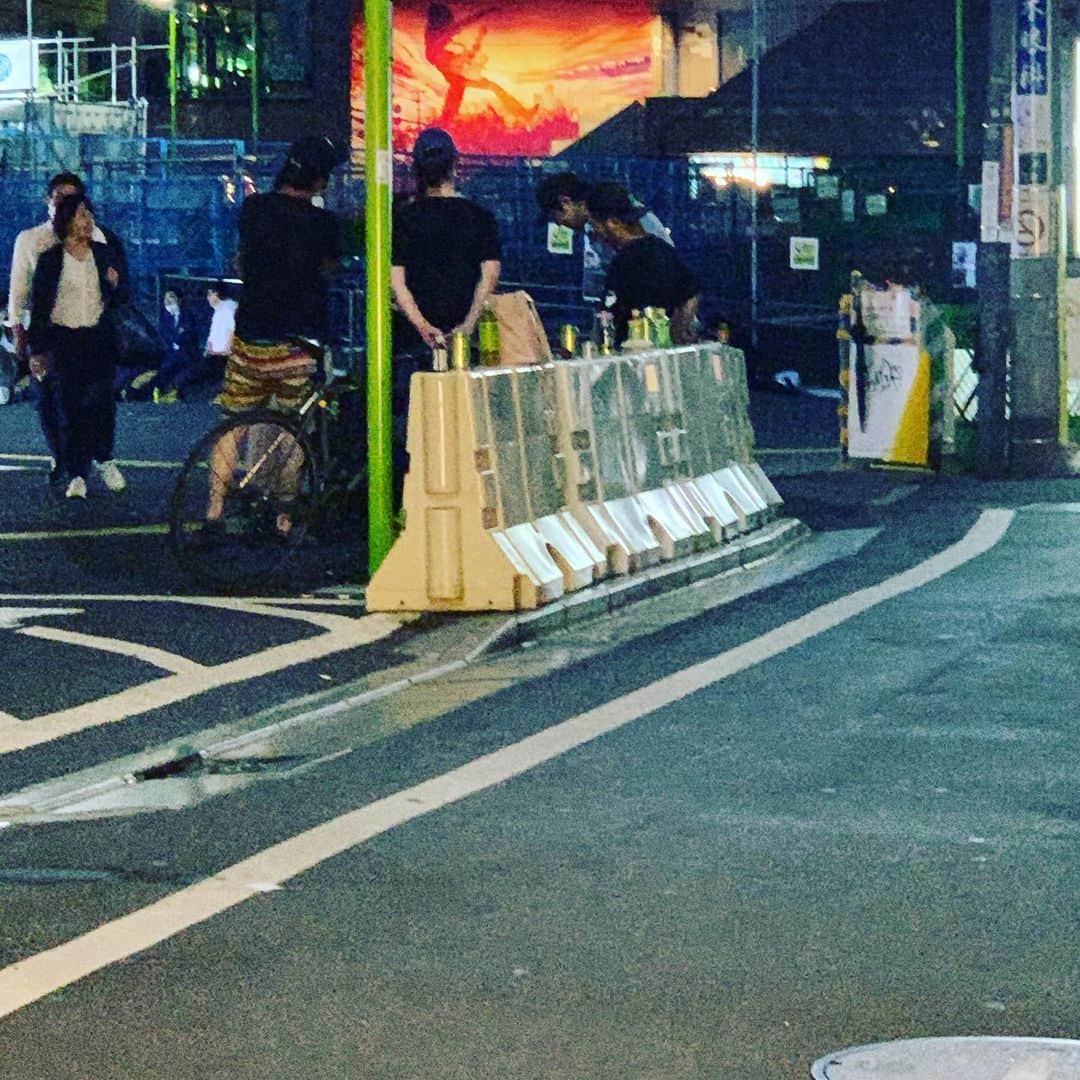 古閑裕さんのインスタグラム写真 - (古閑裕Instagram)「何でこれ撮ったか覚えてないけどこれは昨夜の駅前だね。」5月30日 6時48分 - rocketkoga