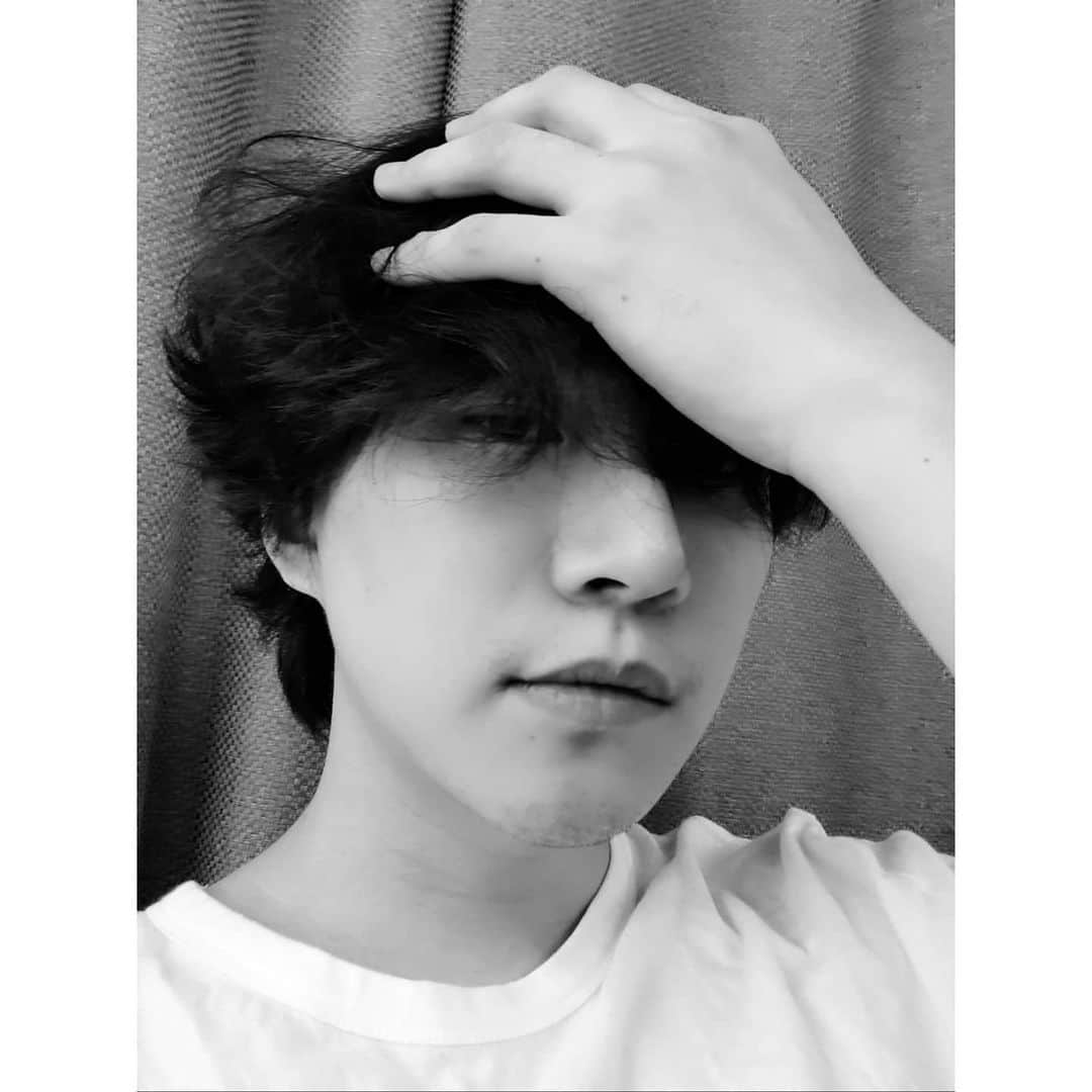 ジュノ のインスタグラム：「있었어 몇장」