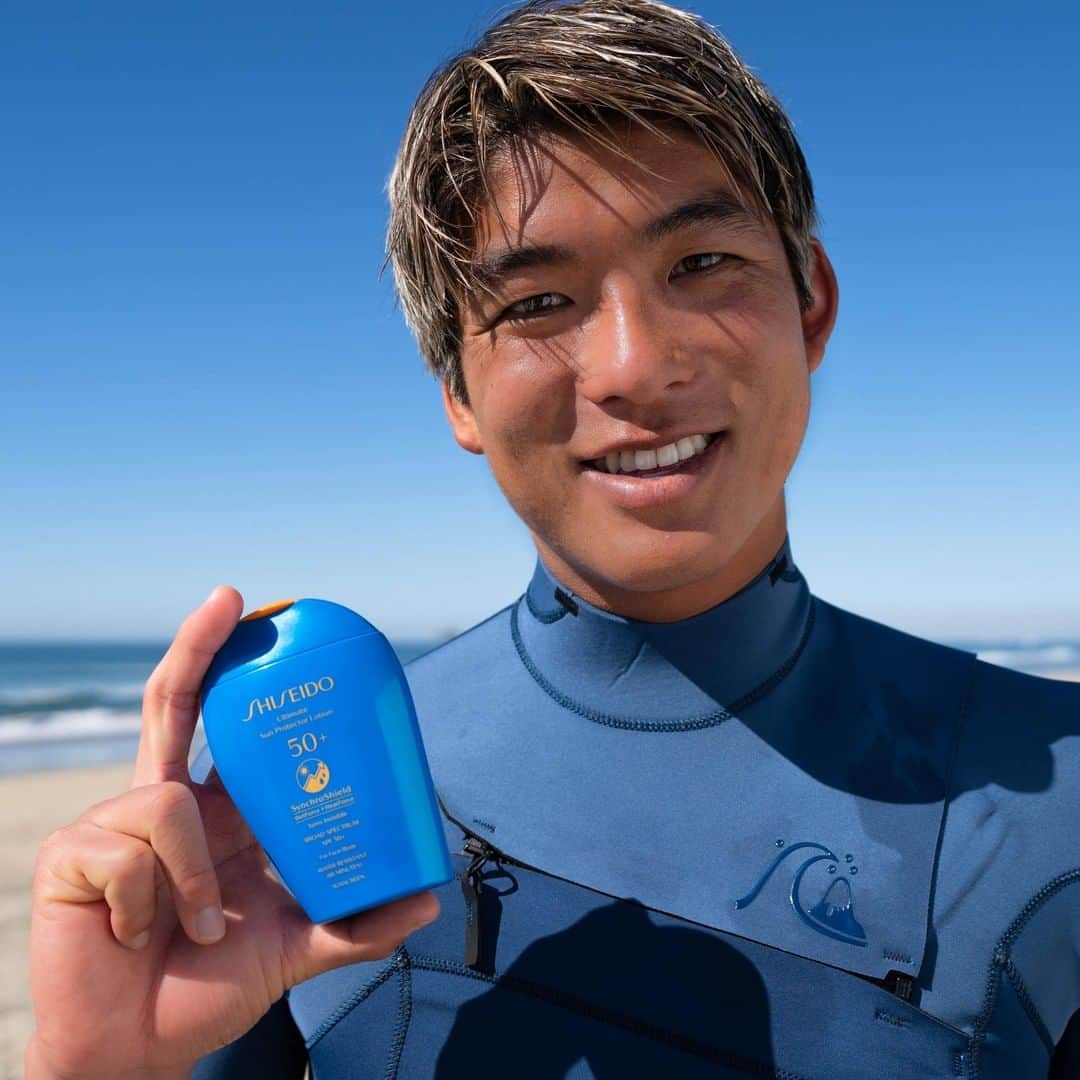 資生堂さんのインスタグラム写真 - (資生堂Instagram)「Meet #ShiseidoBlue Ambassador, world-class professional surfer Kanoa Igarashi!  @kanoaigarashi chooses #ShiseidoSuncare because of our "Blue Conscious" approach. Our #ShiseidoBlue project is dedicated to protecting the oceans. Powered by #SynchroShieldTechnology, our new formula delivers a protective veil that becomes stronger when exposed to water, heat and perspiration. Also, we improved the formula with a more water-resistant veil, so less product washes off in the ocean.  And by using material derived from sugar cane, we were able to reduce the CO2 emissions from manufacturing and the end-of-life process for outer packaging by 20%. Step-by-step, we work relentlessly to improve our formulas and products for a better world. ⁣ ⁣#ShiseidoSuncare #ShiseidoTechnology #ShiseidoAmbassador」5月30日 9時00分 - shiseido