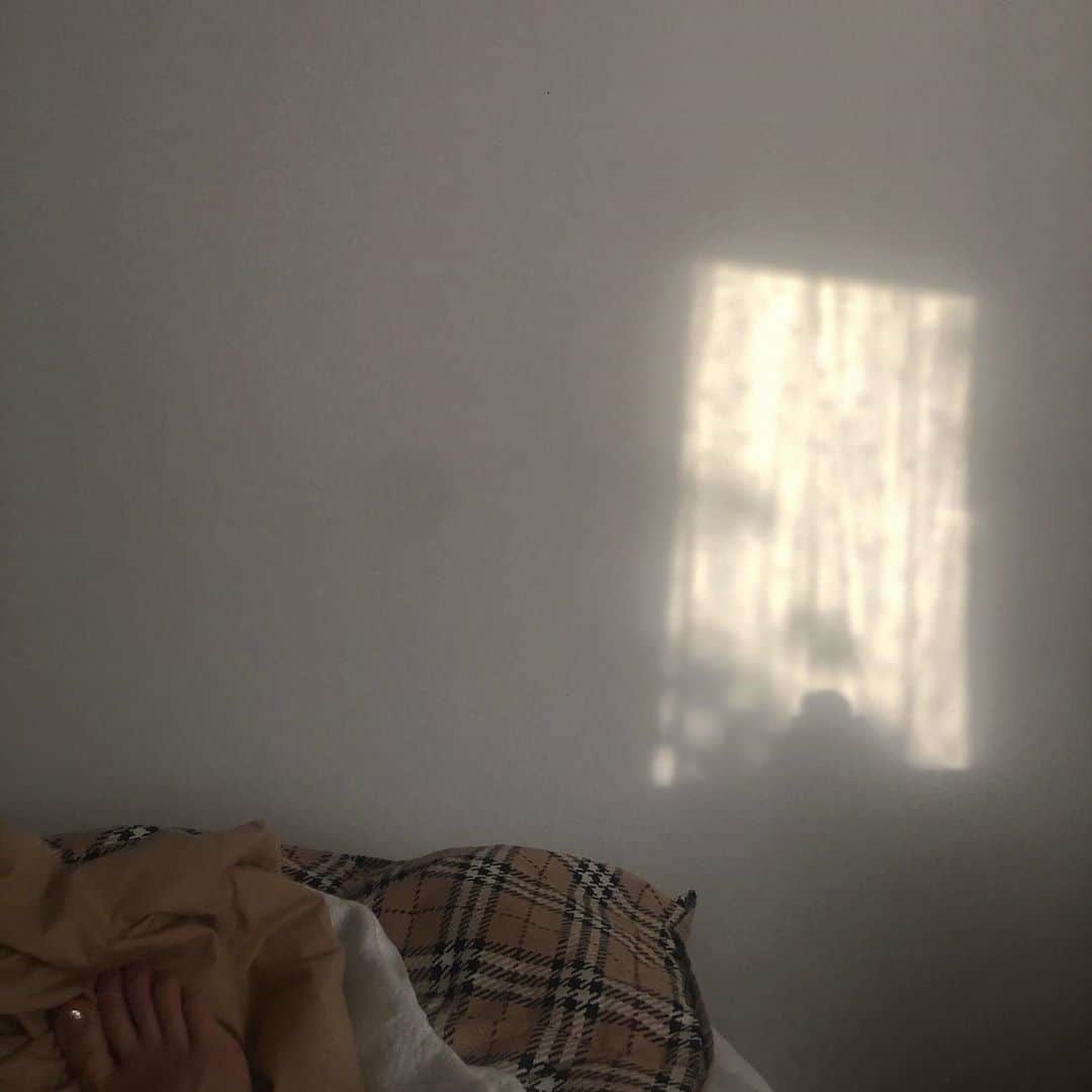 岡本夏美さんのインスタグラム写真 - (岡本夏美Instagram)「おはようございます〜 今朝光綺麗だったわぁ」5月30日 9時34分 - okamoto_natsumi