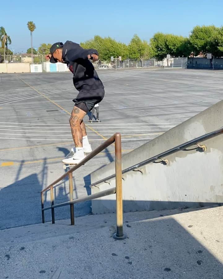 ナイジャ・ヒューストンのインスタグラム：「That sound🤤 What’s the biggest rail you guys hit before?」