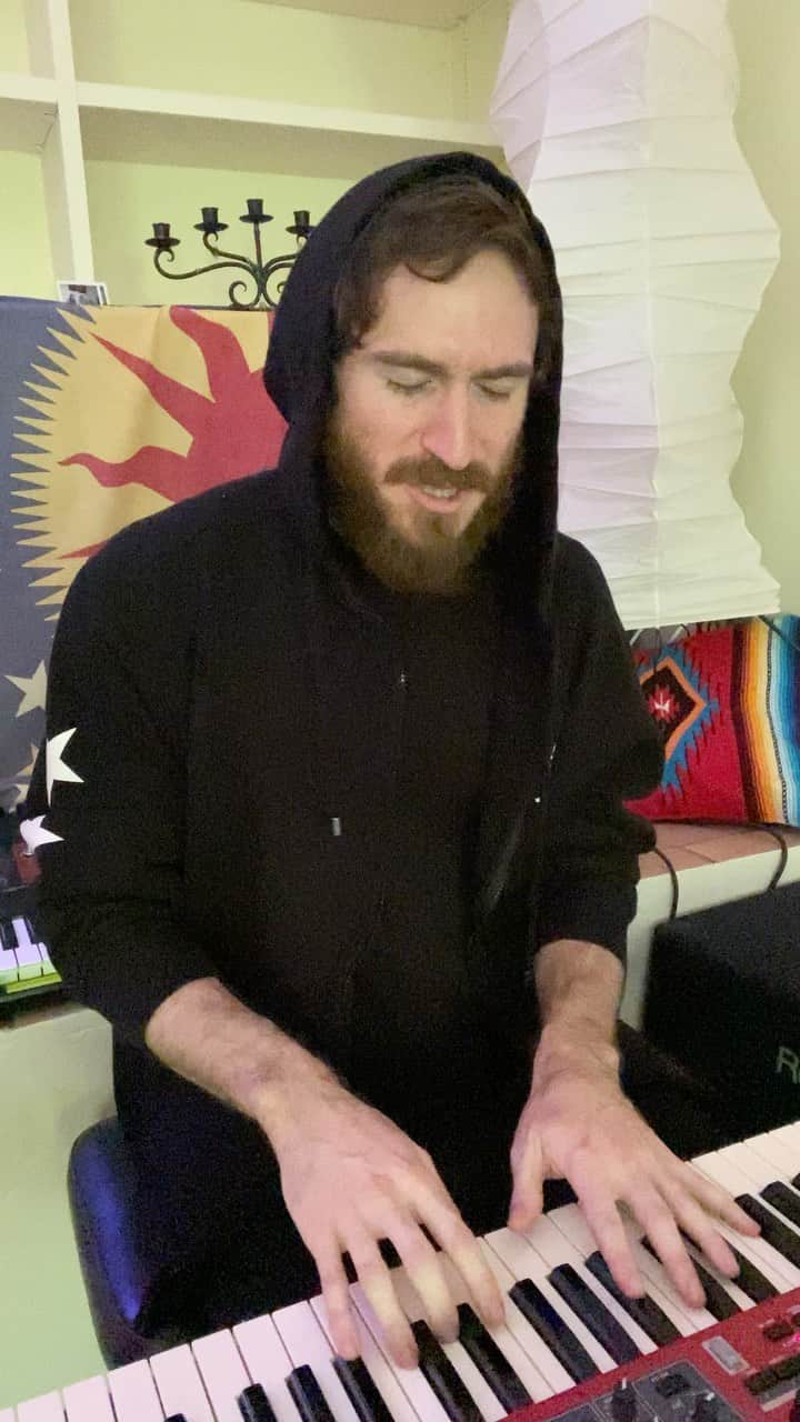 ウォーク・ザ・ムーンのインスタグラム：「🖤」