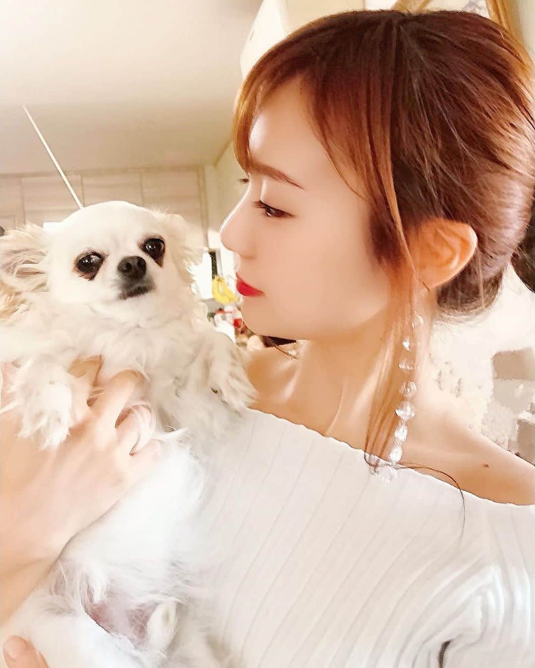 のインスタグラム：「🏡 #おうち時間 仕事のための撮影をしたと同じときに撮ったもの だから普段はもっと部屋着感笑笑」