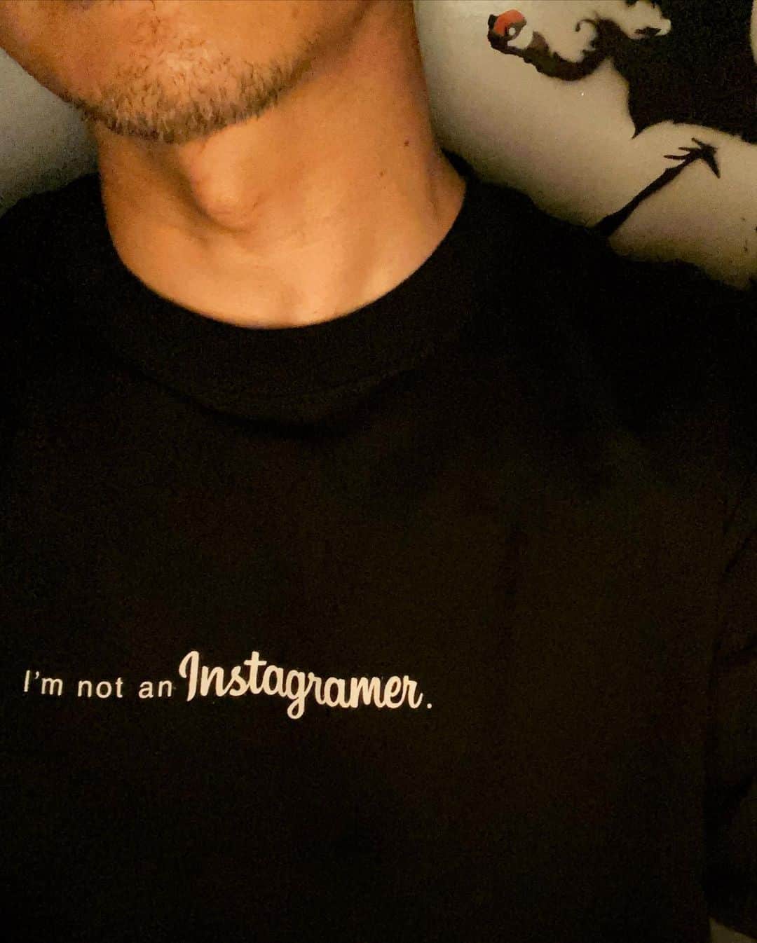 石川涼のインスタグラム：「来週から大半の人が自粛から明けるのかな。4月は訪日外国人の数が前年の99.9%減だったそうです。この世界の“人の移動”が戻るまで経済の復活はありえないですね。国内マーケットもここからが本当の戦い。頑張りましょう。  #imnotaninstagramer#imnotaninstagrammer #fr2#fxxkingrabbits#頭狂色情兎」