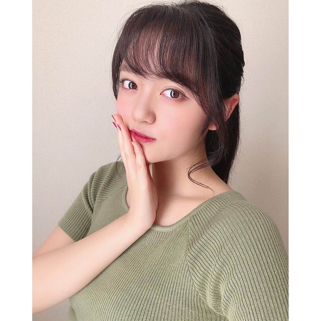 のインスタグラム：「黒髪時代の載せて無かった過去pic😊mayu.♡ ＊ ＊ ＊ #過去pic #photo #黒髪 #idol #instagood #instalike」