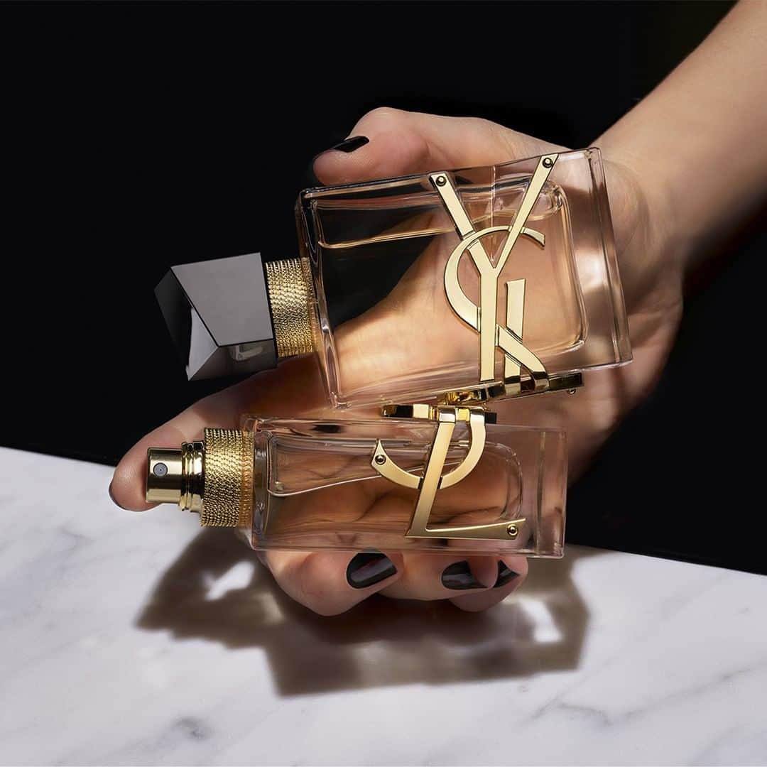 Yves Saint Laurent Beautyさんのインスタグラム写真 - (Yves Saint Laurent BeautyInstagram)「Get your hands on matching bottles of LIBRE for you and your Mom. It's the perfect gift for French Mother's Day.  Order now, to get yours in time. LIBRE EAU DE PARFUM #yslbeauty #iamlibre #fragrance.」5月30日 20時59分 - yslbeauty