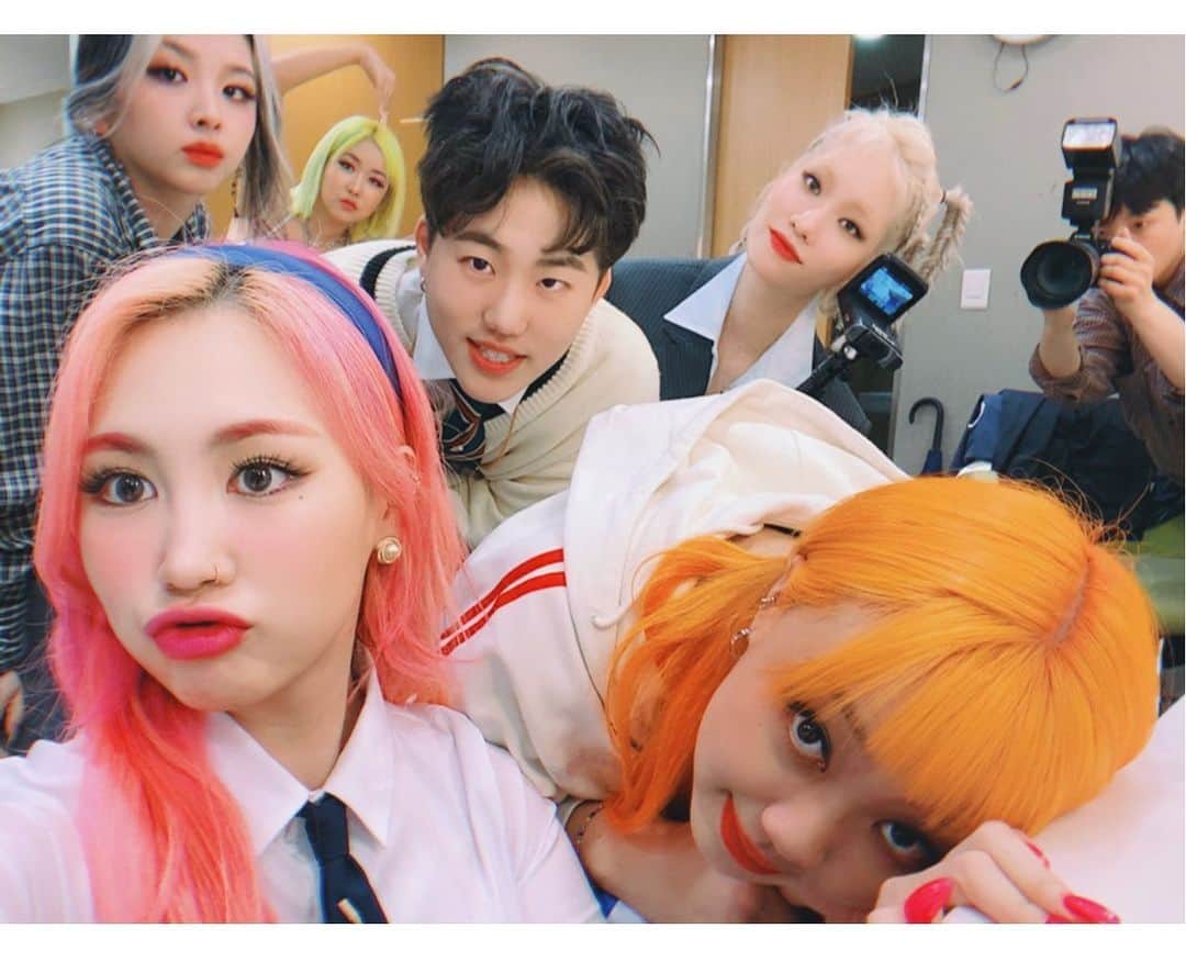 パク・ジミン のインスタグラム：「보고싶구만요 그래.. 다음에는 단체 사진 찍어야지! @mnet_hiphop」