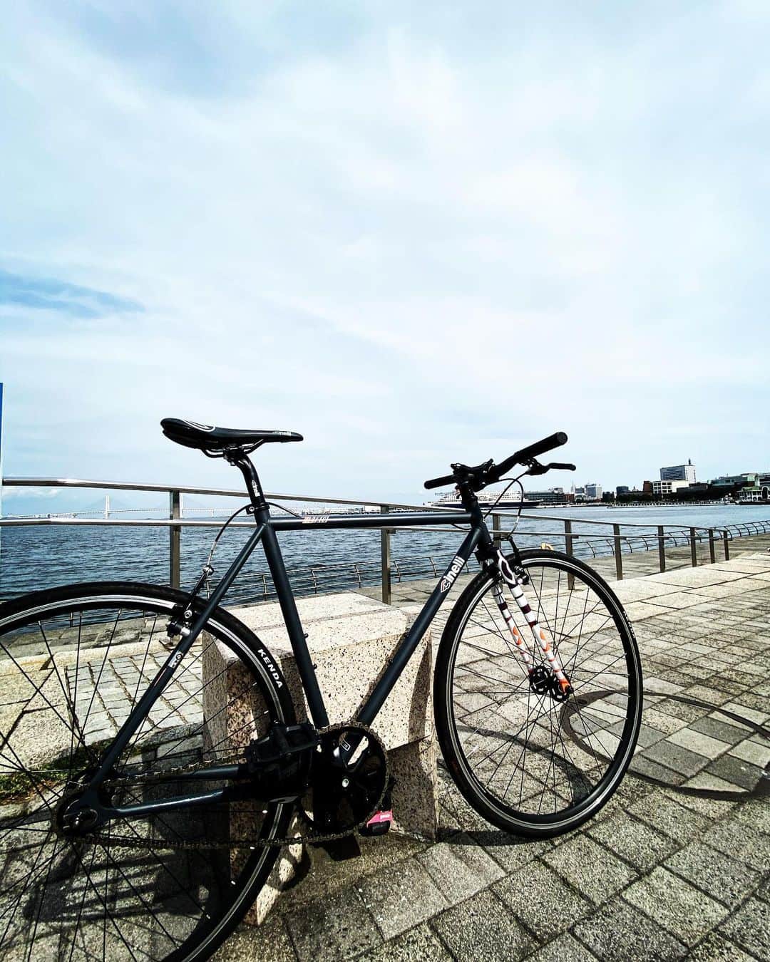 小川哲史のインスタグラム：「ピストで50km走破🚴‍♂️ 来月は100km目指す🔥  #cinelli #fixedbike」