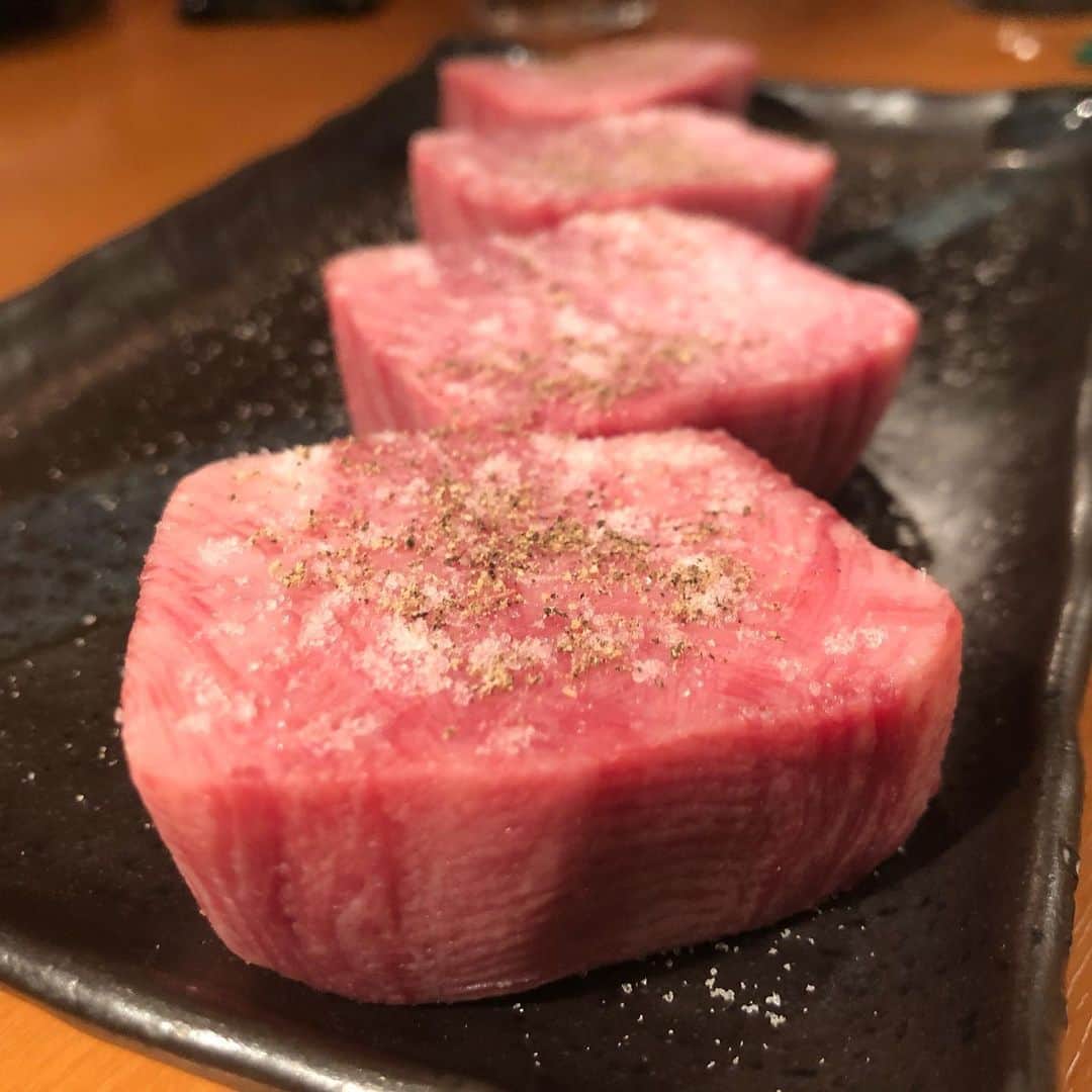 東京肉レポートのグルメインスタ