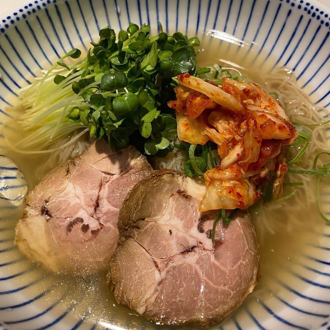 宮川大輔さんのインスタグラム写真 - (宮川大輔Instagram)「#お昼ご飯 #韓国冷麺 #うまうま！」5月30日 12時54分 - miyagawadai
