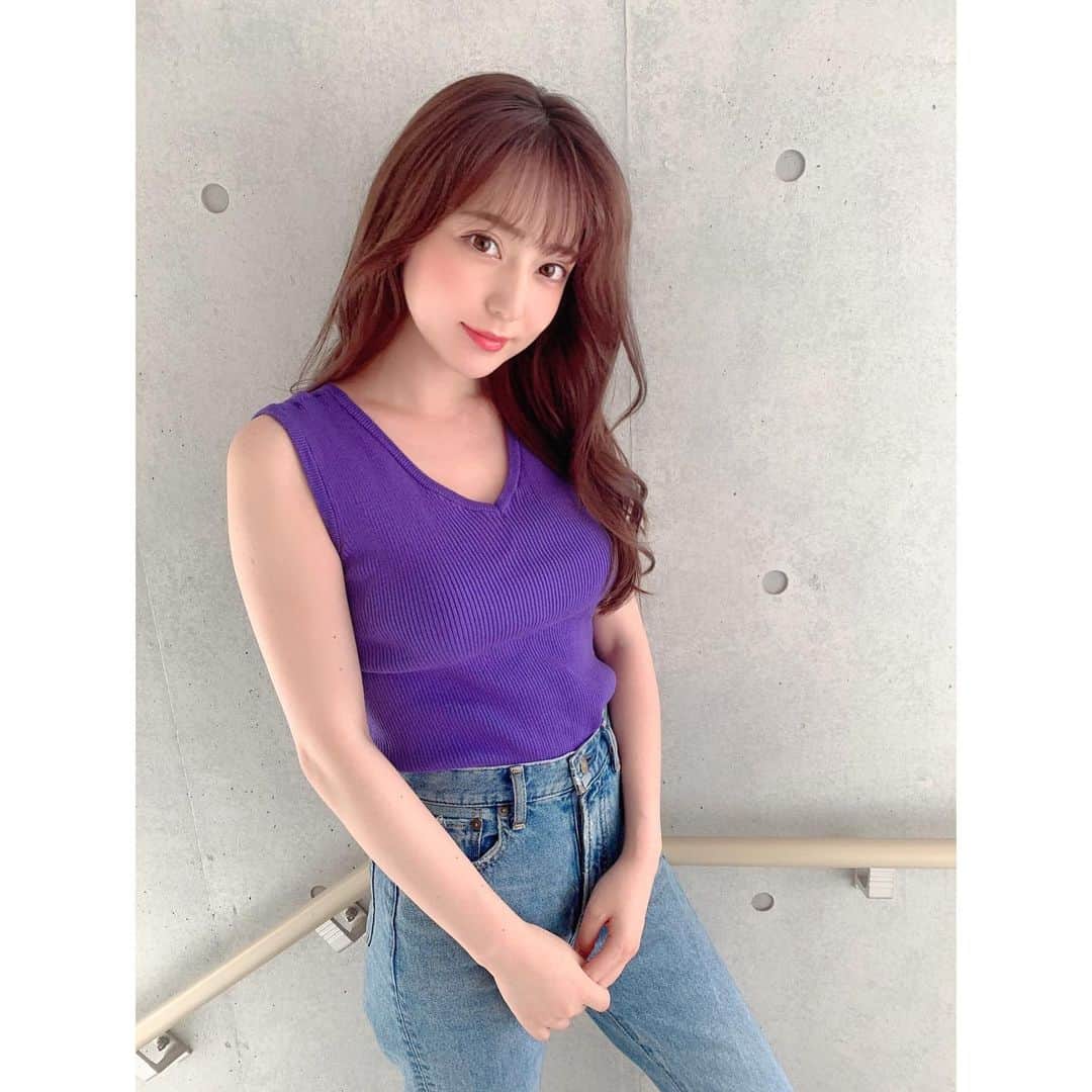 堀尾実咲のインスタグラム：「@drwcys_official ‪ のトップス🐰💜‬ ‪肌触りよくて使いやすいの☺️ #fashion #cordinate #portrait #drwcys‬」