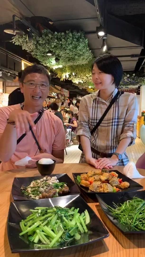 李翔のインスタグラム：「與第六市場合作的攝影展，即日起到7/10，歡迎各位來買菜，來吃飯。❤️❤️」